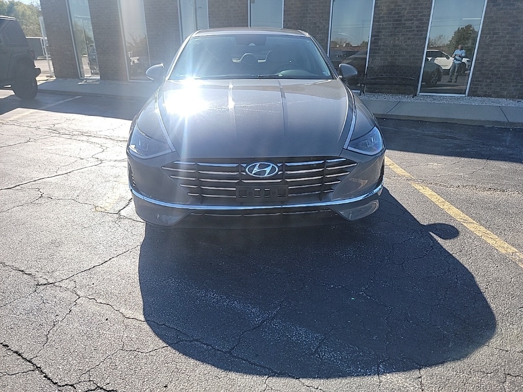Used 2021 Hyundai Sonata SE with VIN 5NPEG4JA0MH127338 for sale in Kansas City