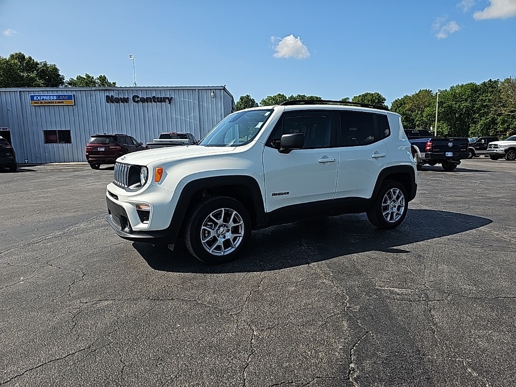 Used 2022 Jeep Renegade Latitude with VIN ZACNJDB14NPN48582 for sale in Kansas City