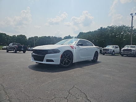 2019 Dodge Charger SXT Sedan