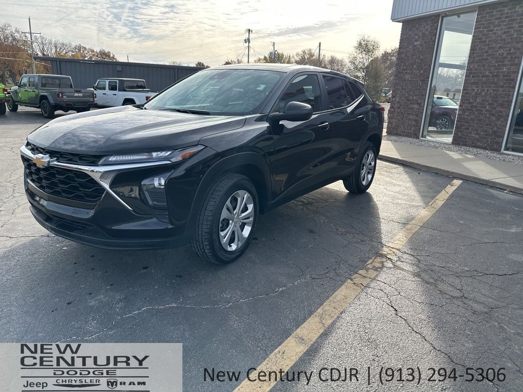 2024 Chevrolet Trax LS