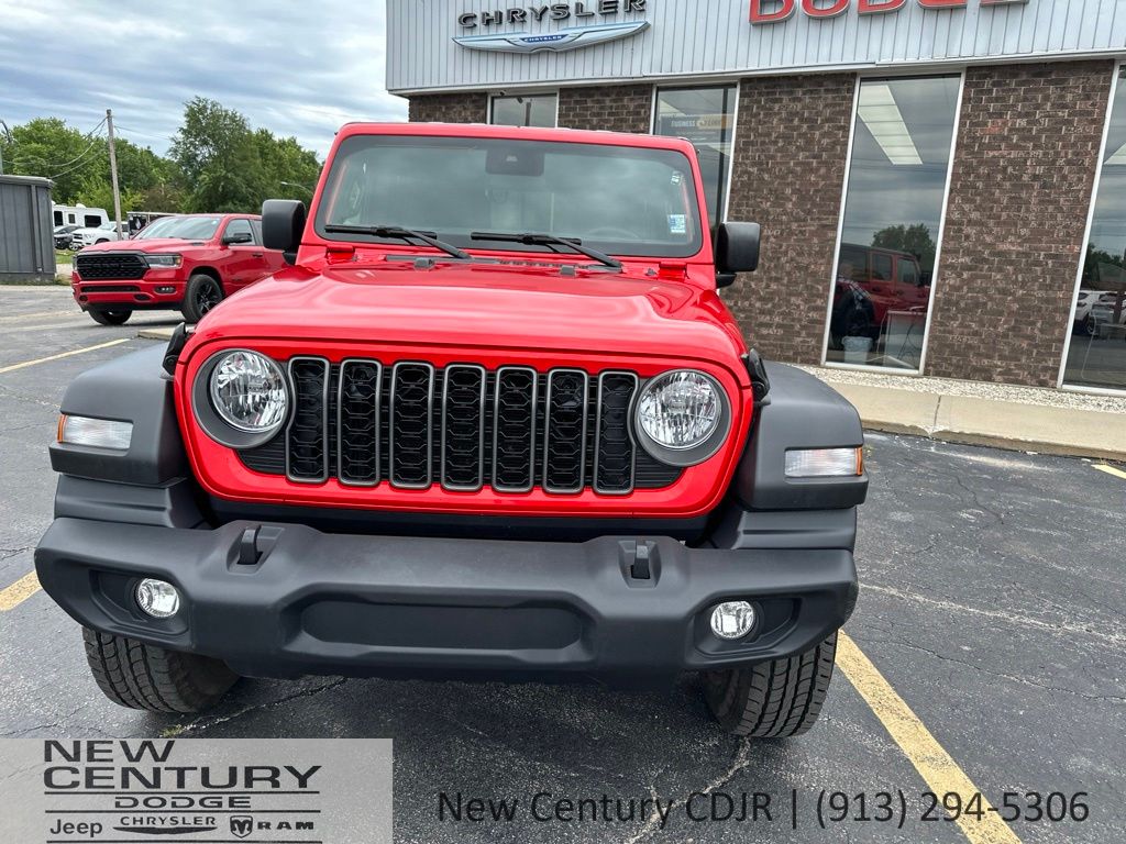 Used 2025 Jeep Wrangler 4-Door Sport S with VIN 1C4PJXDN2SW555249 for sale in Kansas City
