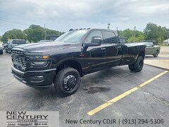 2026 Ram 3500 BIG HORN CREW CAB 4X4 8' BOX Pickup