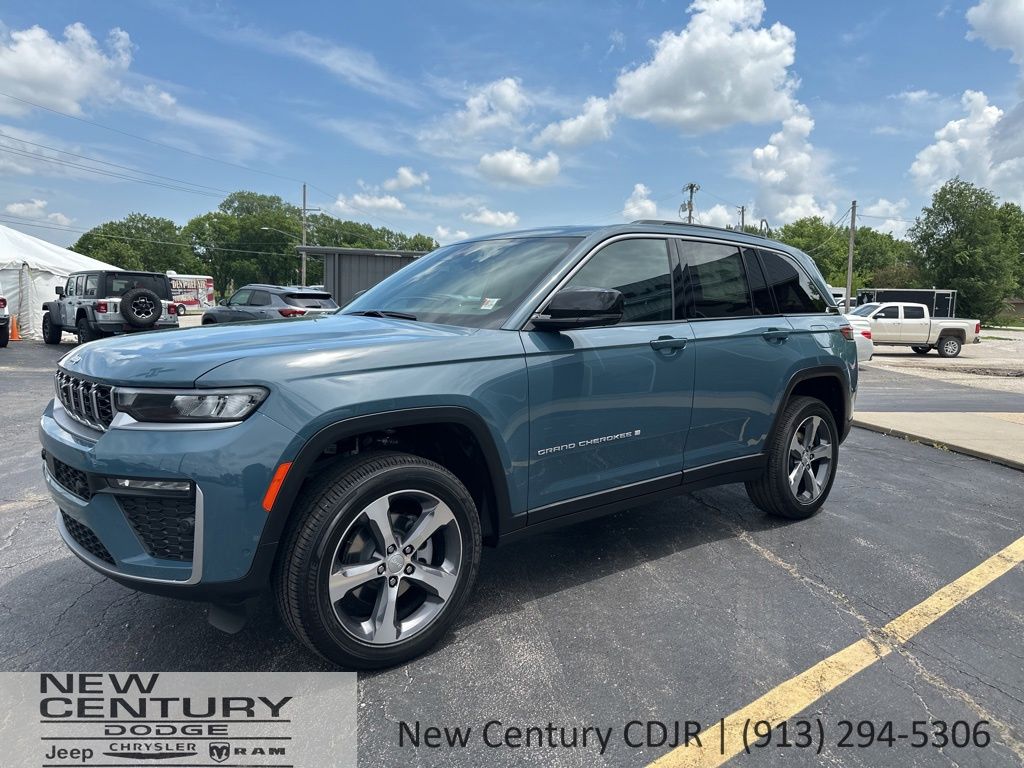 2026 Jeep Grand Cherokee Sport Utility 