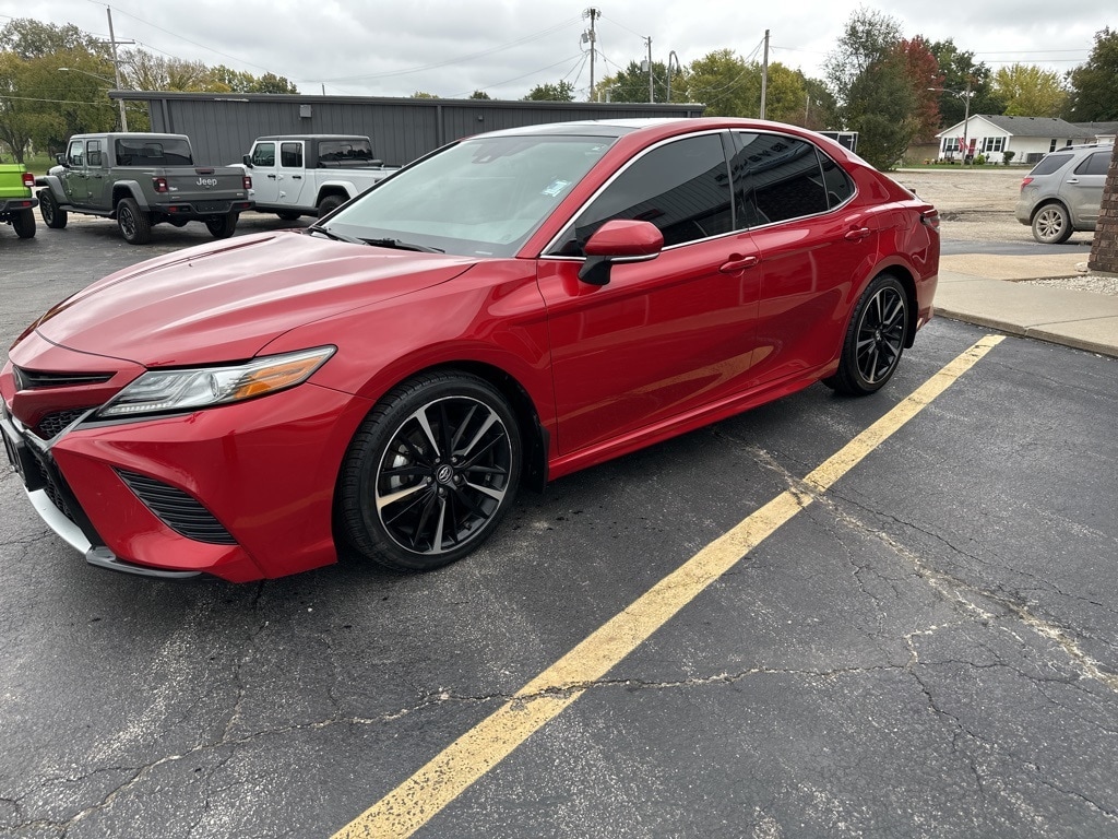 2019 Toyota Camry XSE's photo