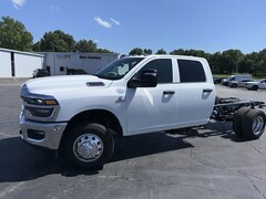 2025 Ram 3500 Chassis Cab 3500 TRADESMAN CREW CAB CHASSIS 4X4 60' CA Pickup