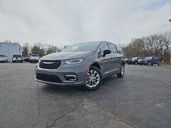 2025 Chrysler Pacifica SELECT AWD Passenger Van