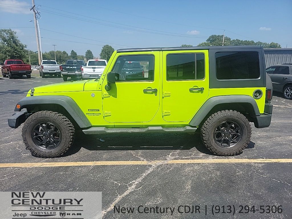 Used 2013 Jeep Wrangler Unlimited Sport with VIN 1C4BJWDG3DL570031 for sale in Kansas City
