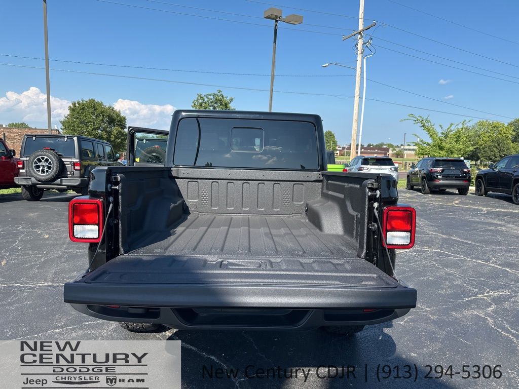 2025 Jeep Gladiator Sport S - Photo 11