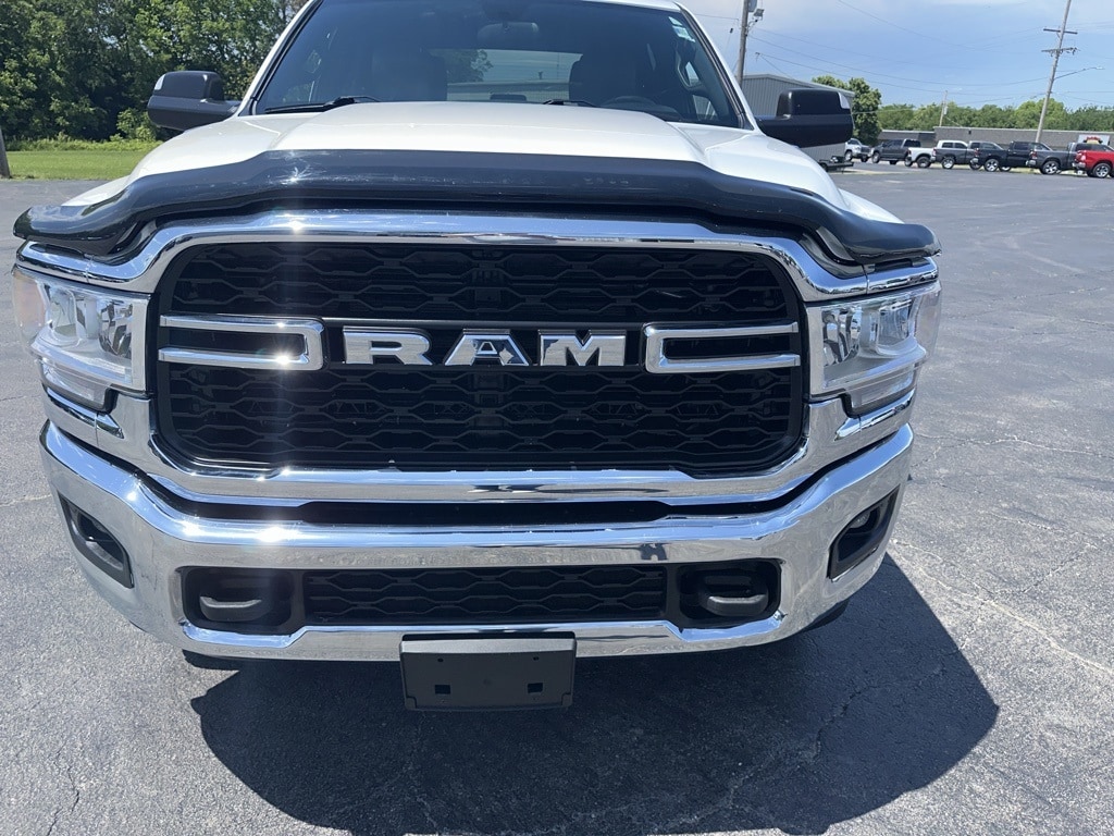 Used 2022 RAM Ram 2500 Pickup Tradesman with VIN 3C6UR5CJ8NG366162 for sale in Kansas City