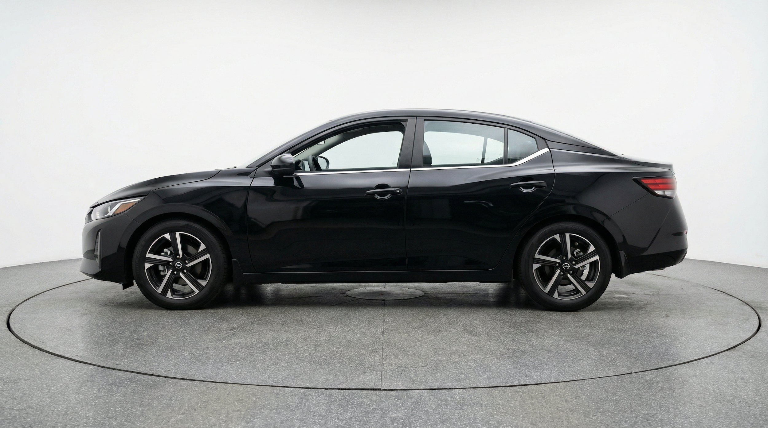 Thumbnail: 2025 Nissan Sentra - 5
