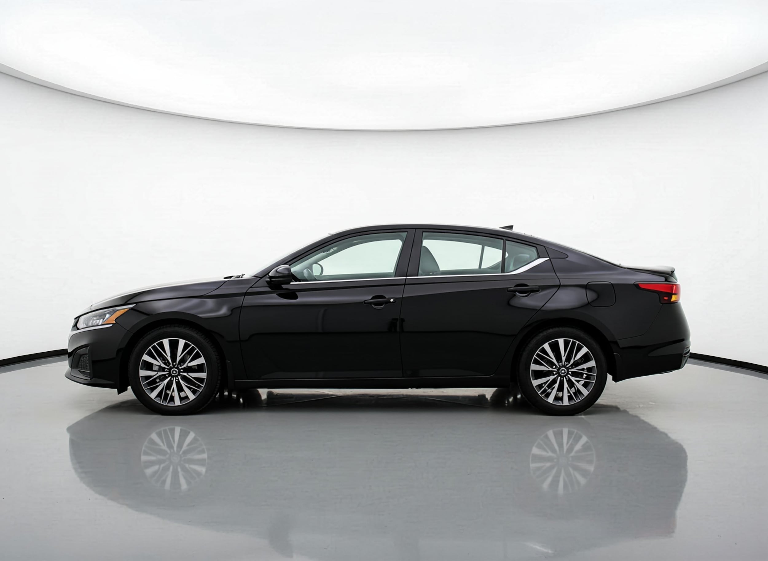 Thumbnail: 2025 Nissan Altima - 4