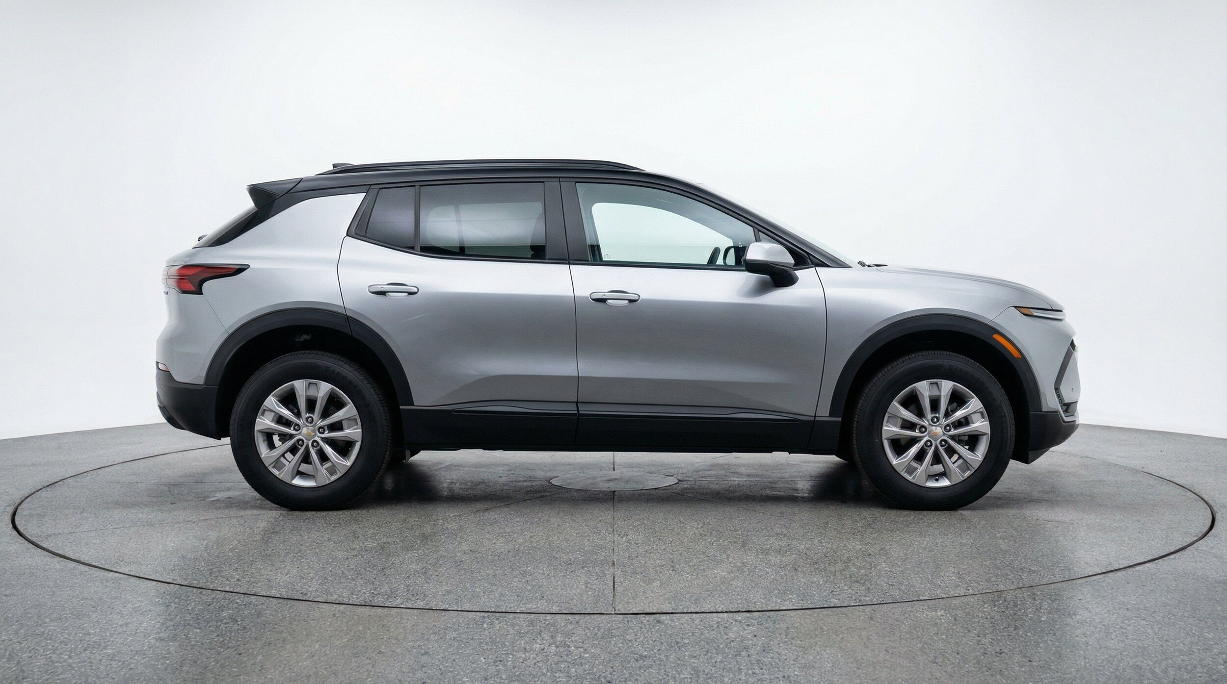 2025 Chevrolet Equinox LT - Photo 10