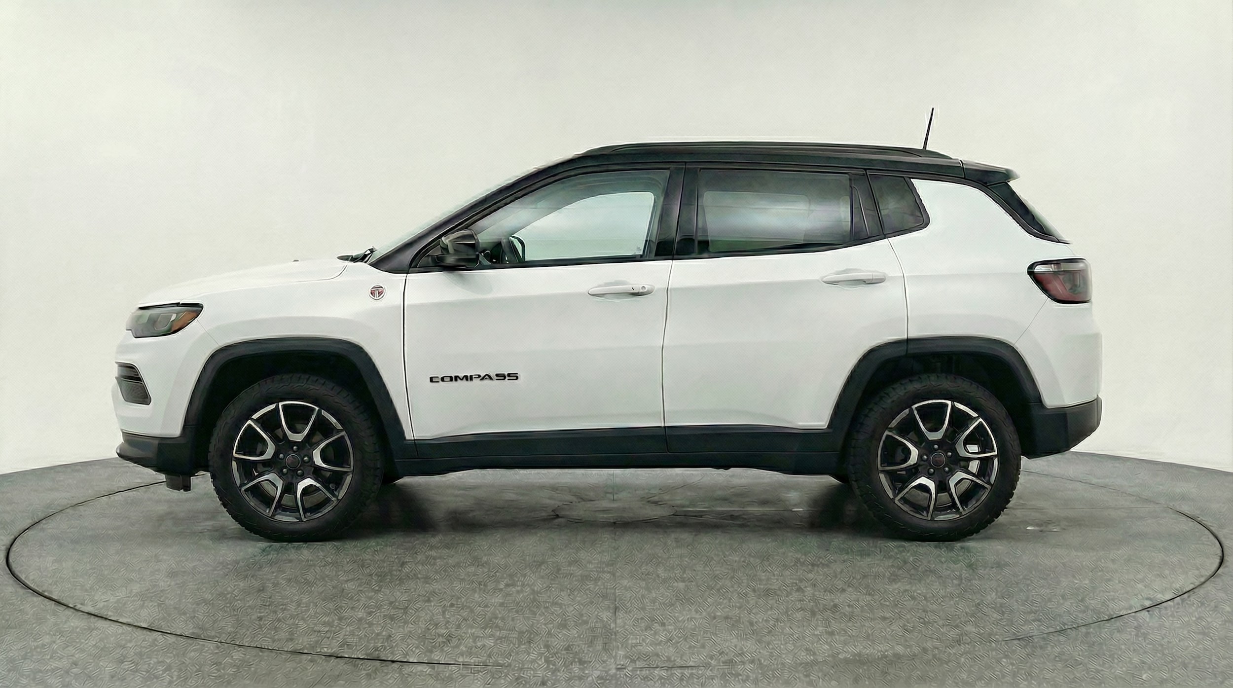 Thumbnail: 2025 Jeep Compass - 4