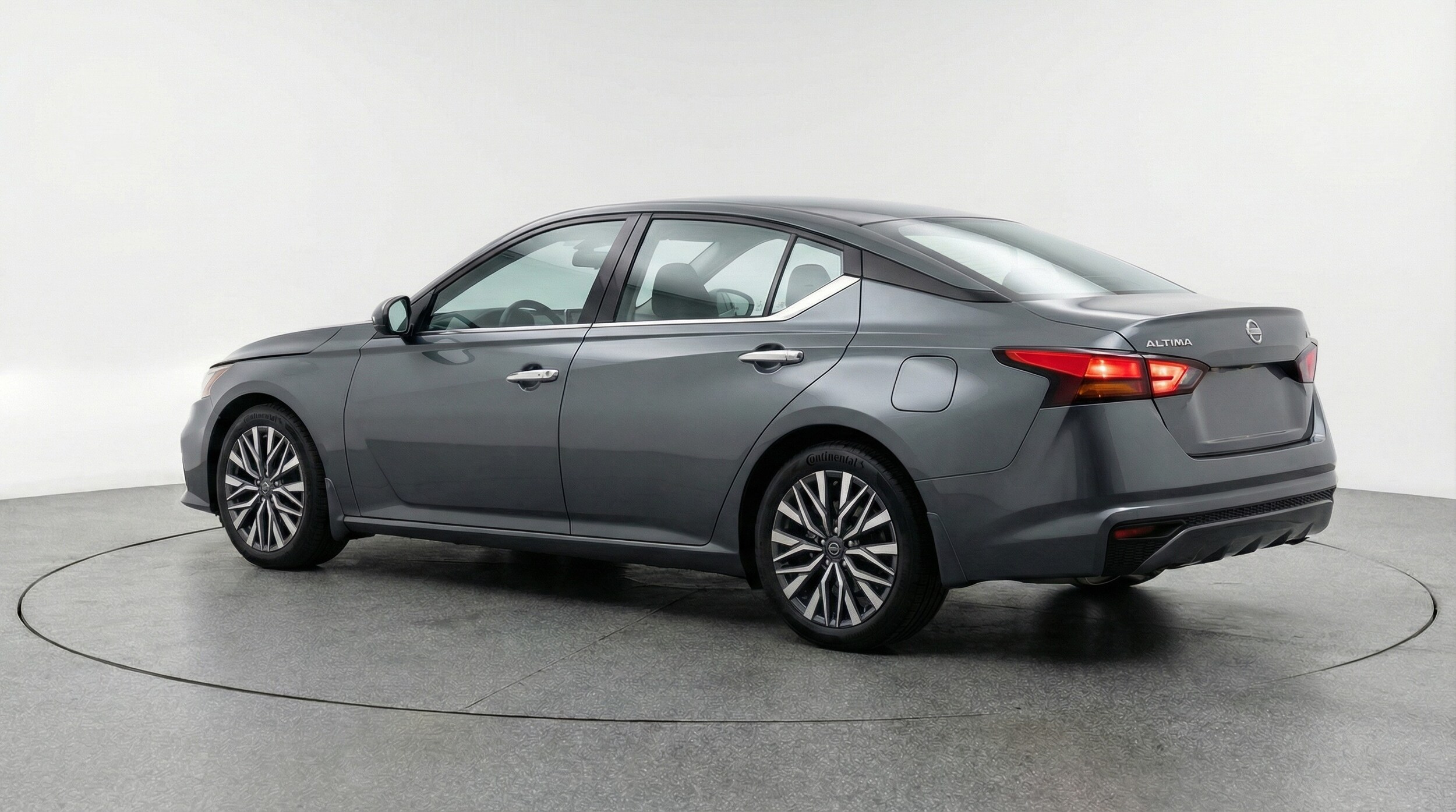 Thumbnail: 2025 Nissan Altima - 5