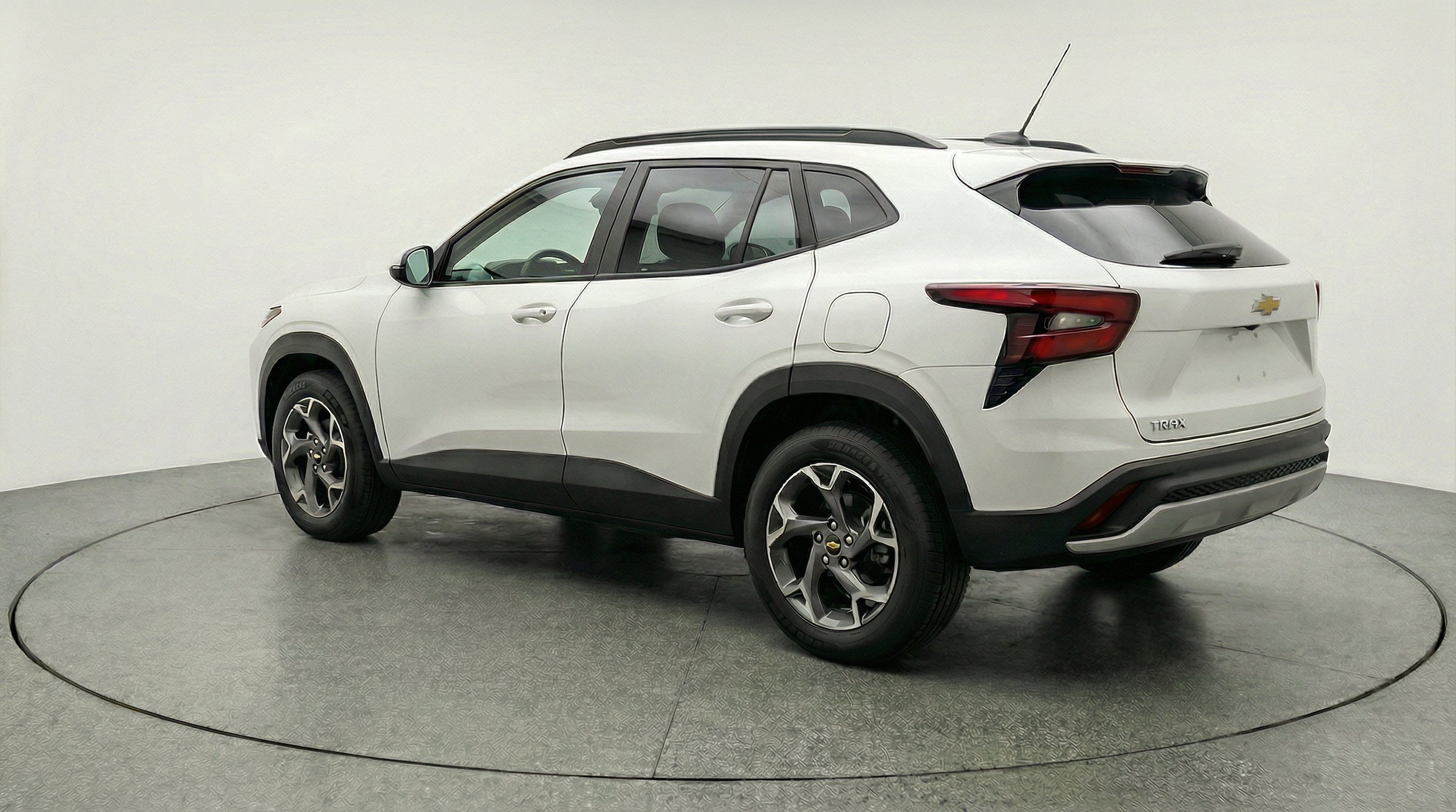 Thumbnail: 2025 Chevrolet Trax - 6