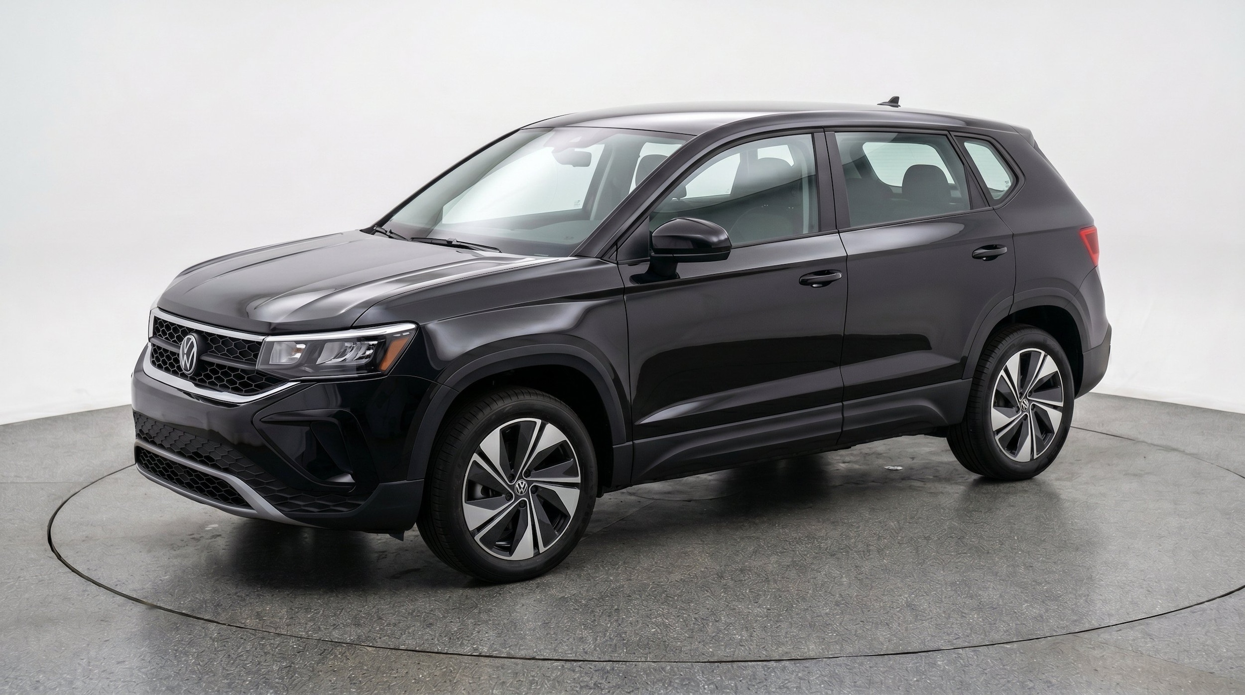 Thumbnail: 2026 Volkswagen Taos - 3