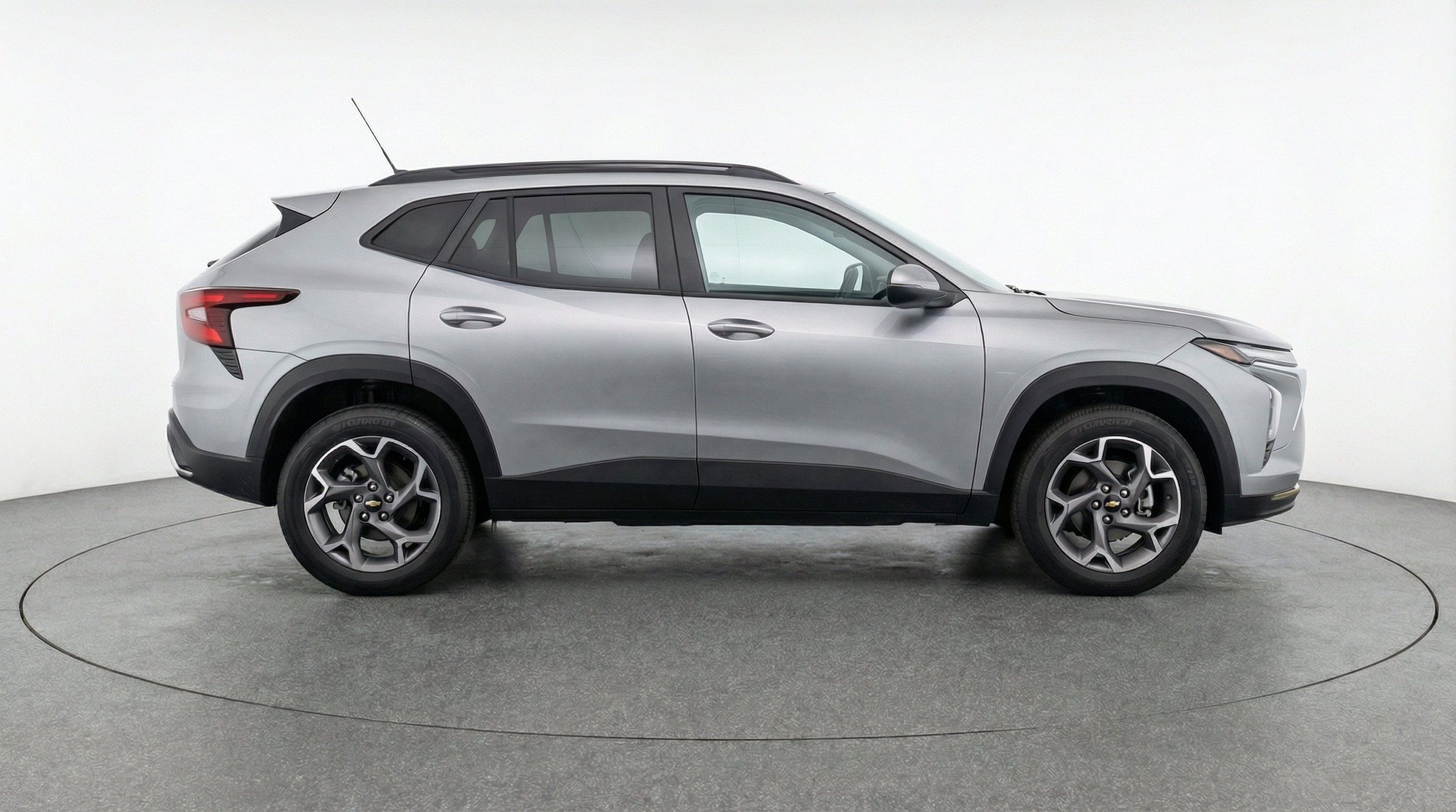 2025 Chevrolet Trax LT - Photo 9