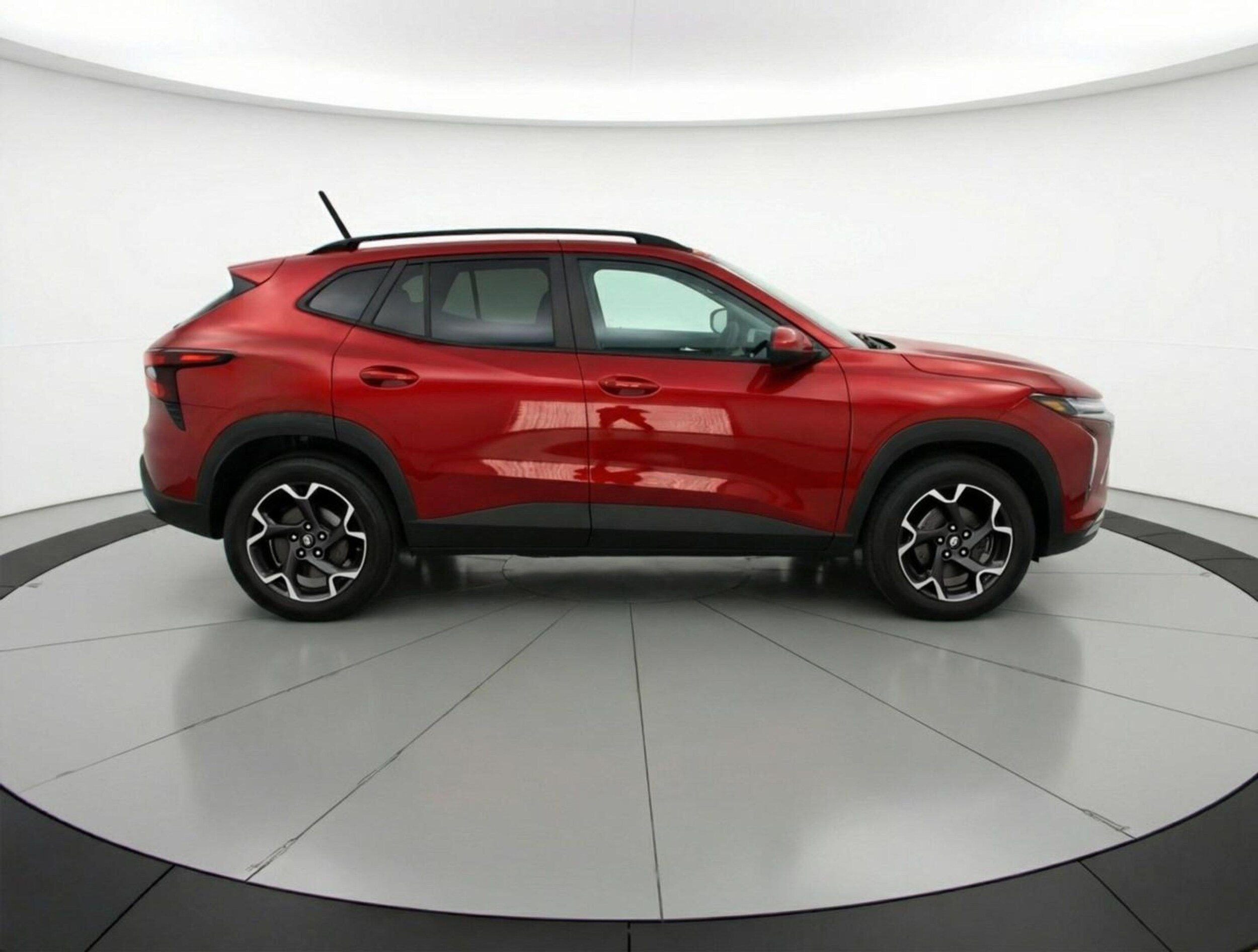 Thumbnail: 2025 Chevrolet Trax - 8