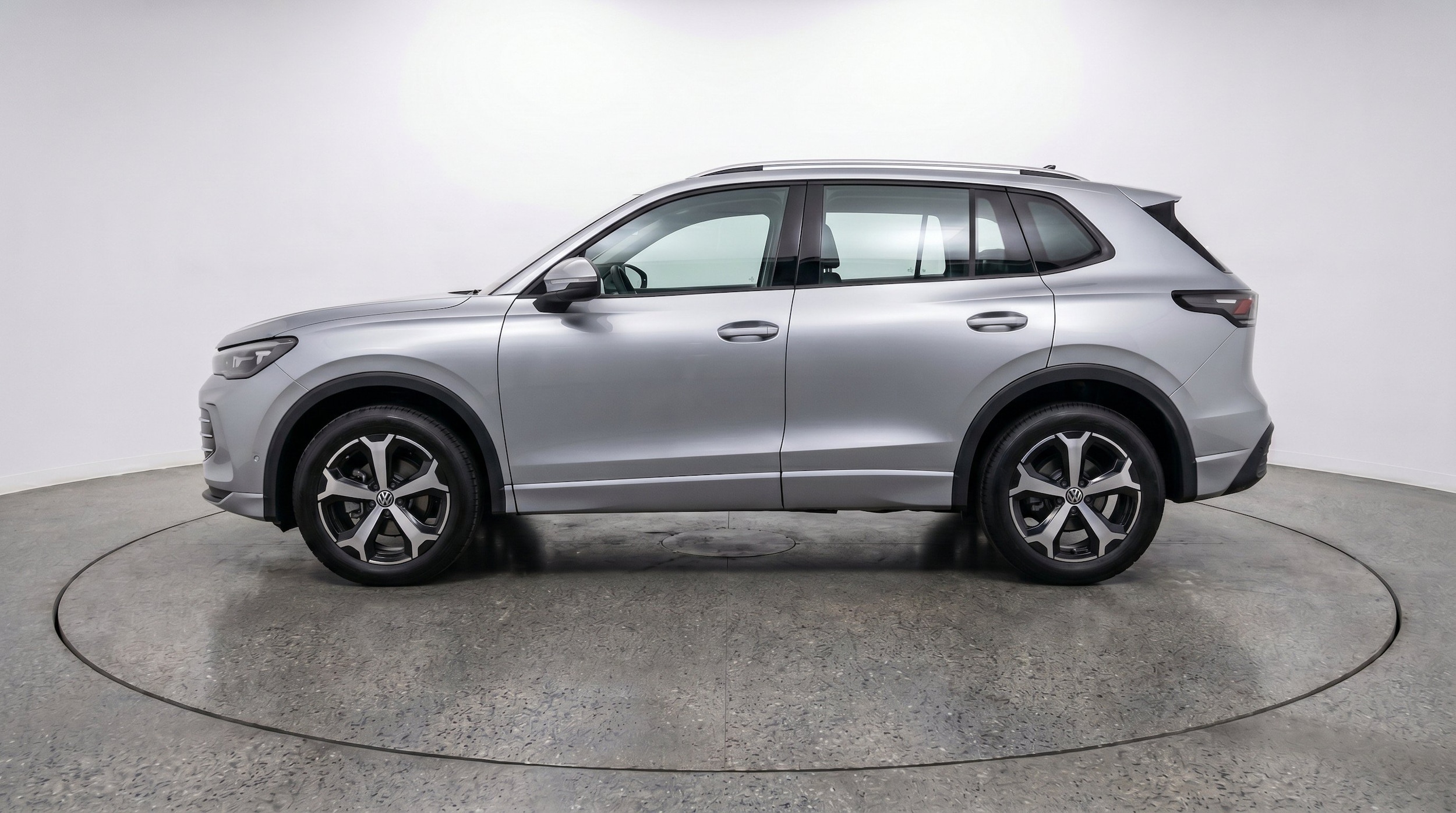 Thumbnail: 2026 Volkswagen Tiguan - 5