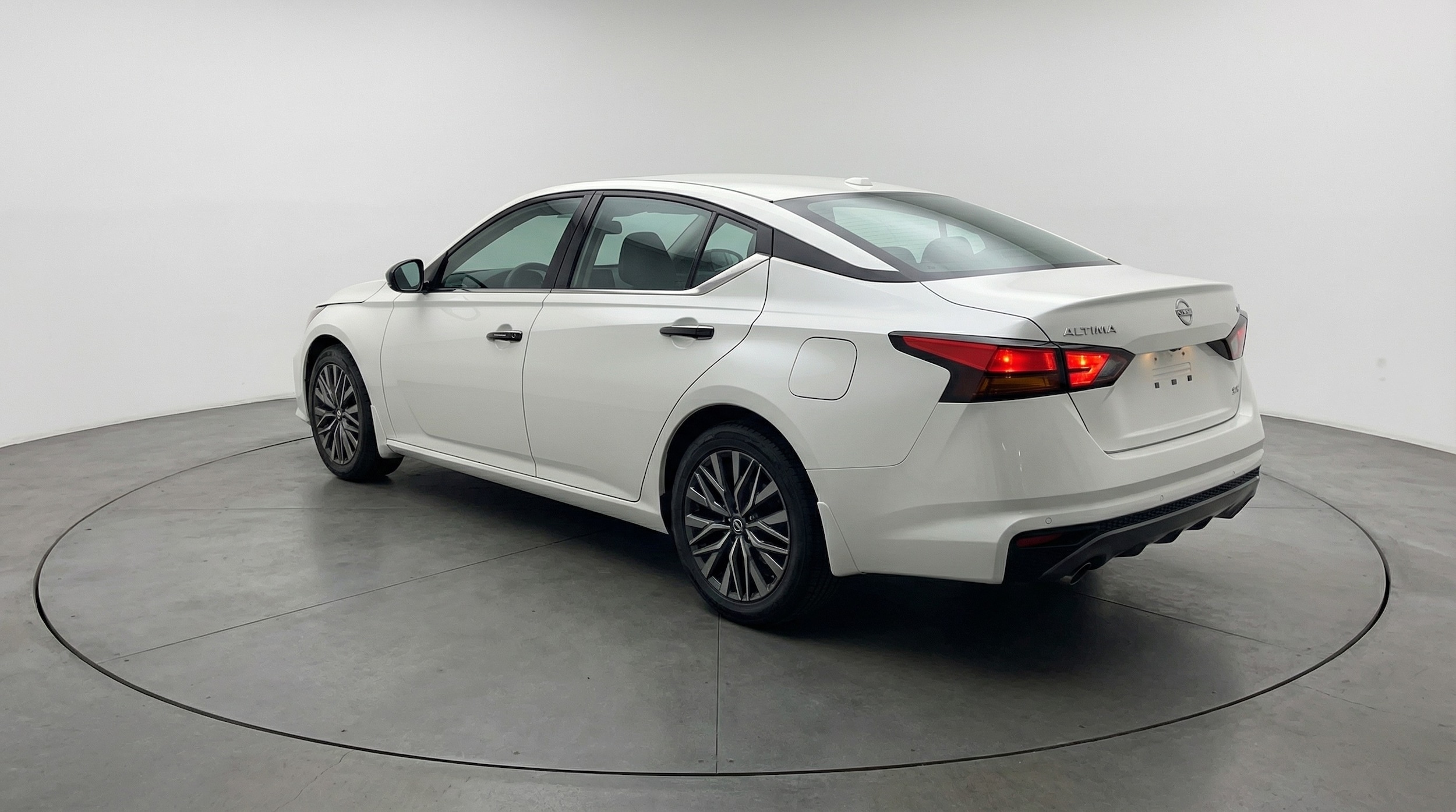 Thumbnail: 2025 Nissan Altima - 5