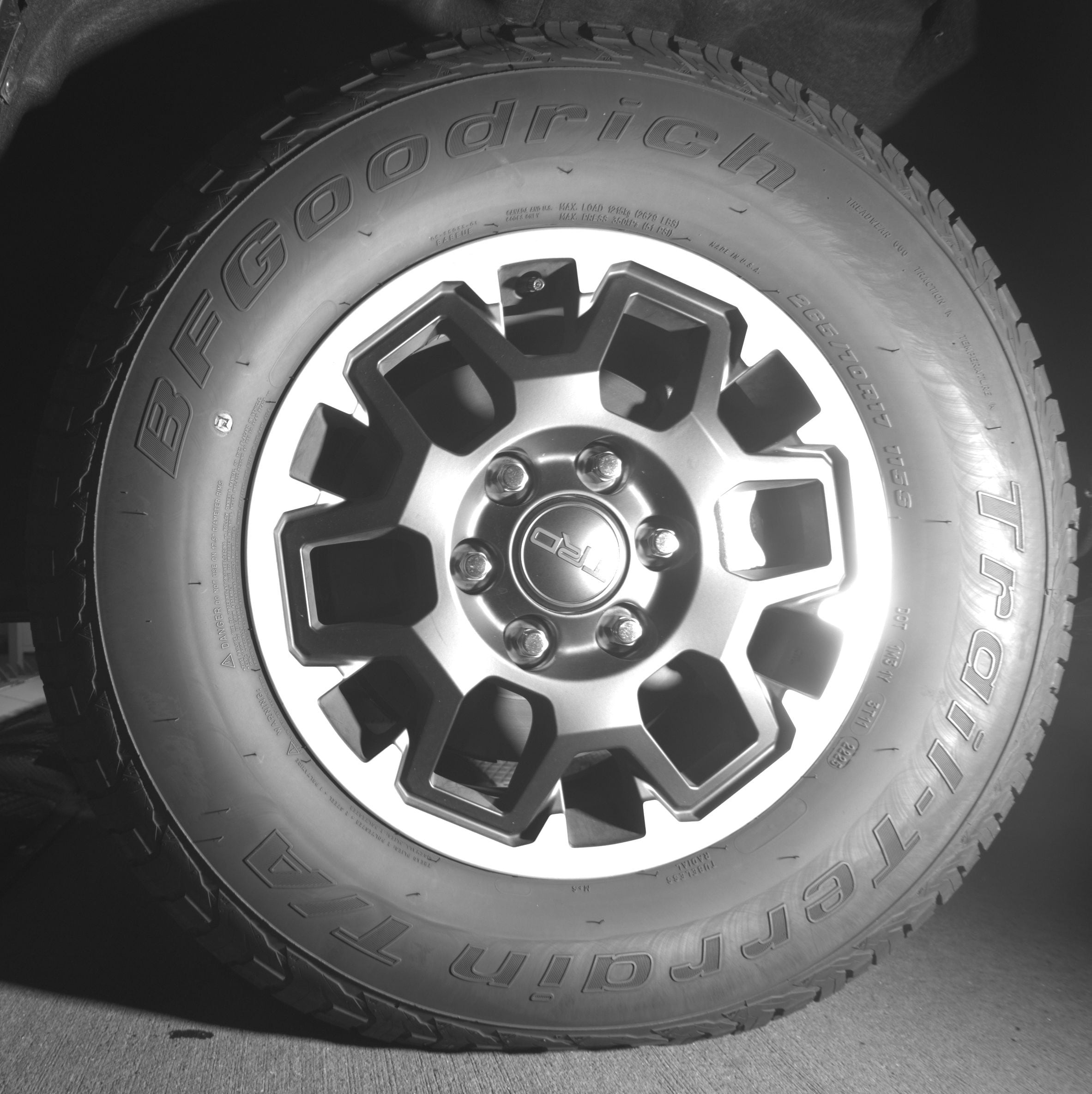 Thumbnail: 2025 Toyota Tacoma - 9