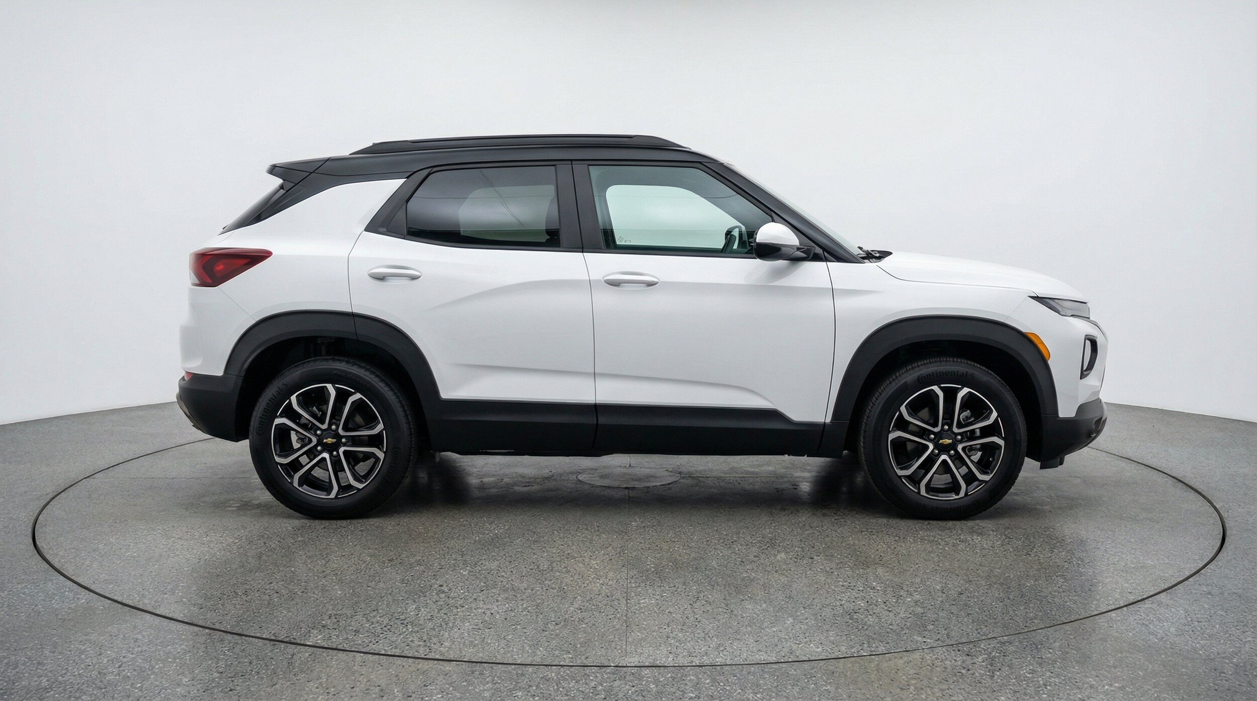 Thumbnail: 2025 Chevrolet TrailBlazer - 11