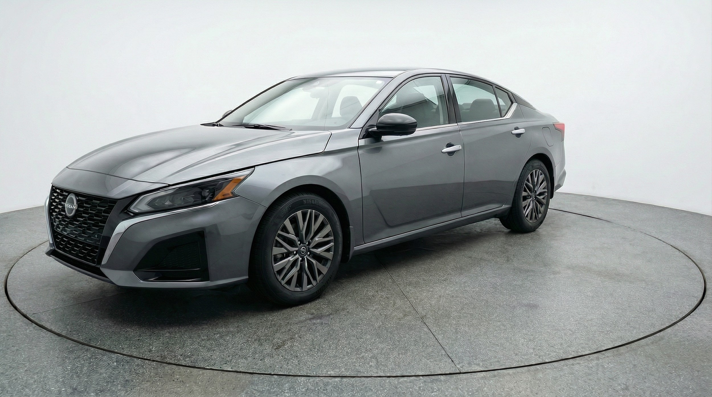 Thumbnail: 2025 Nissan Altima - 3