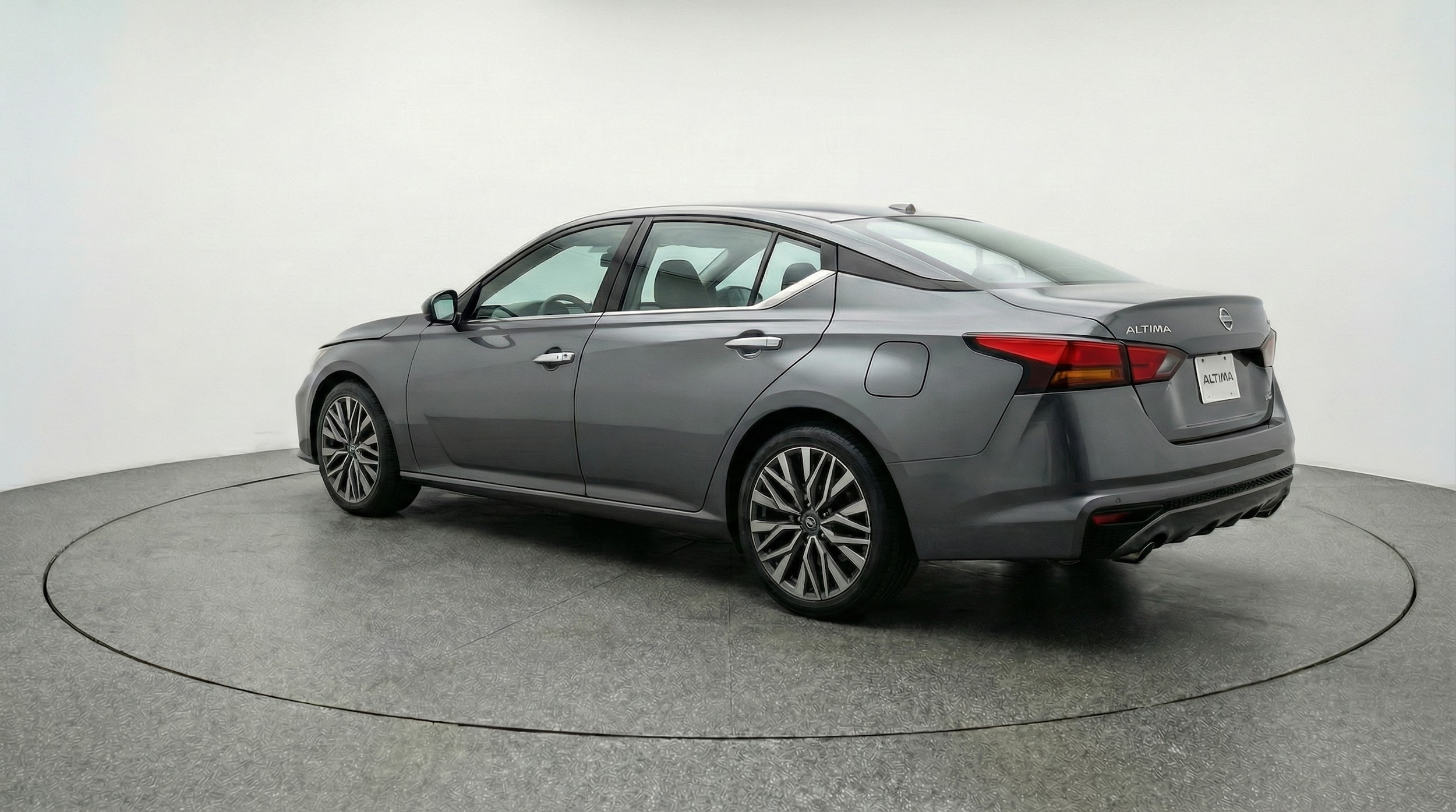 Thumbnail: 2025 Nissan Altima - 5