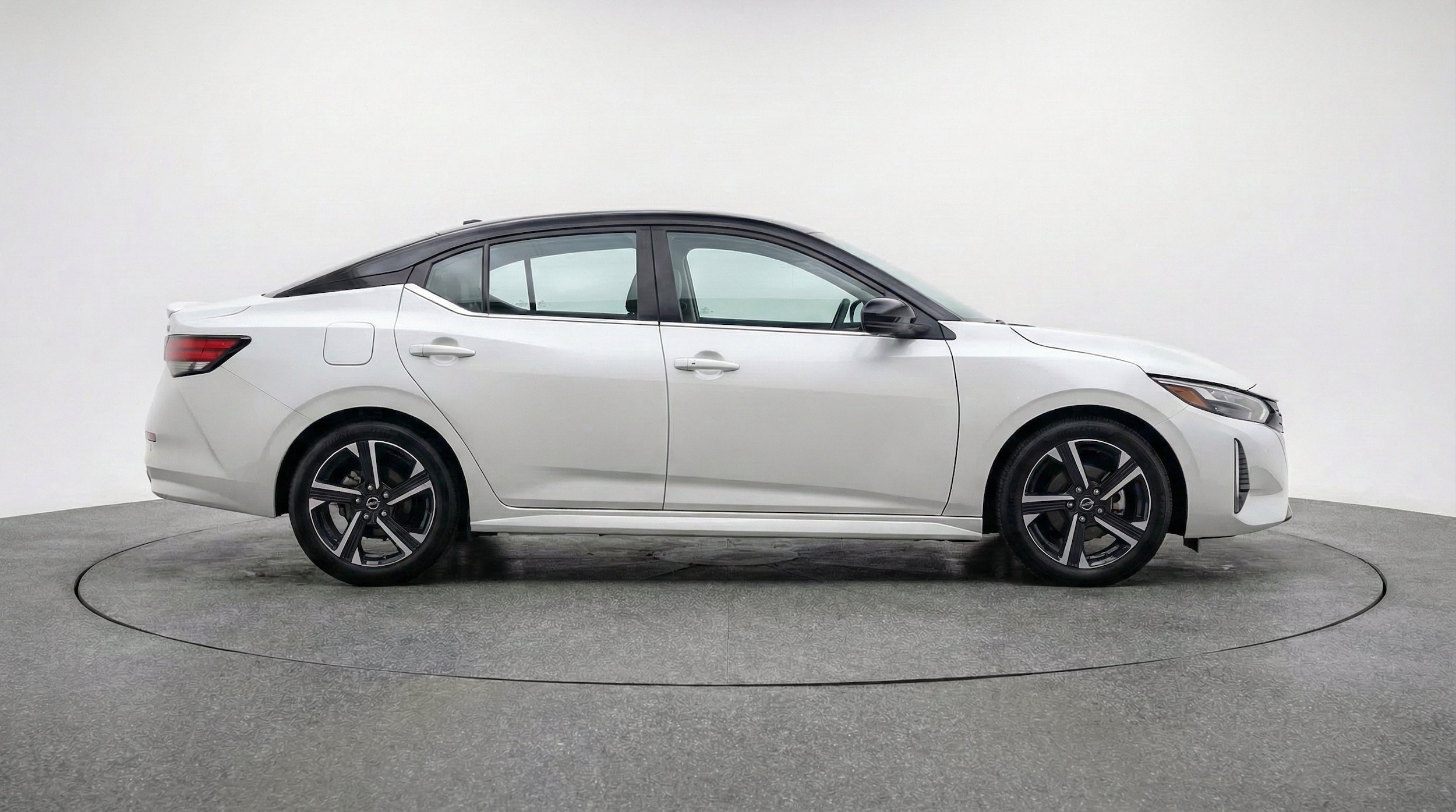Thumbnail: 2025 Nissan Sentra - 11