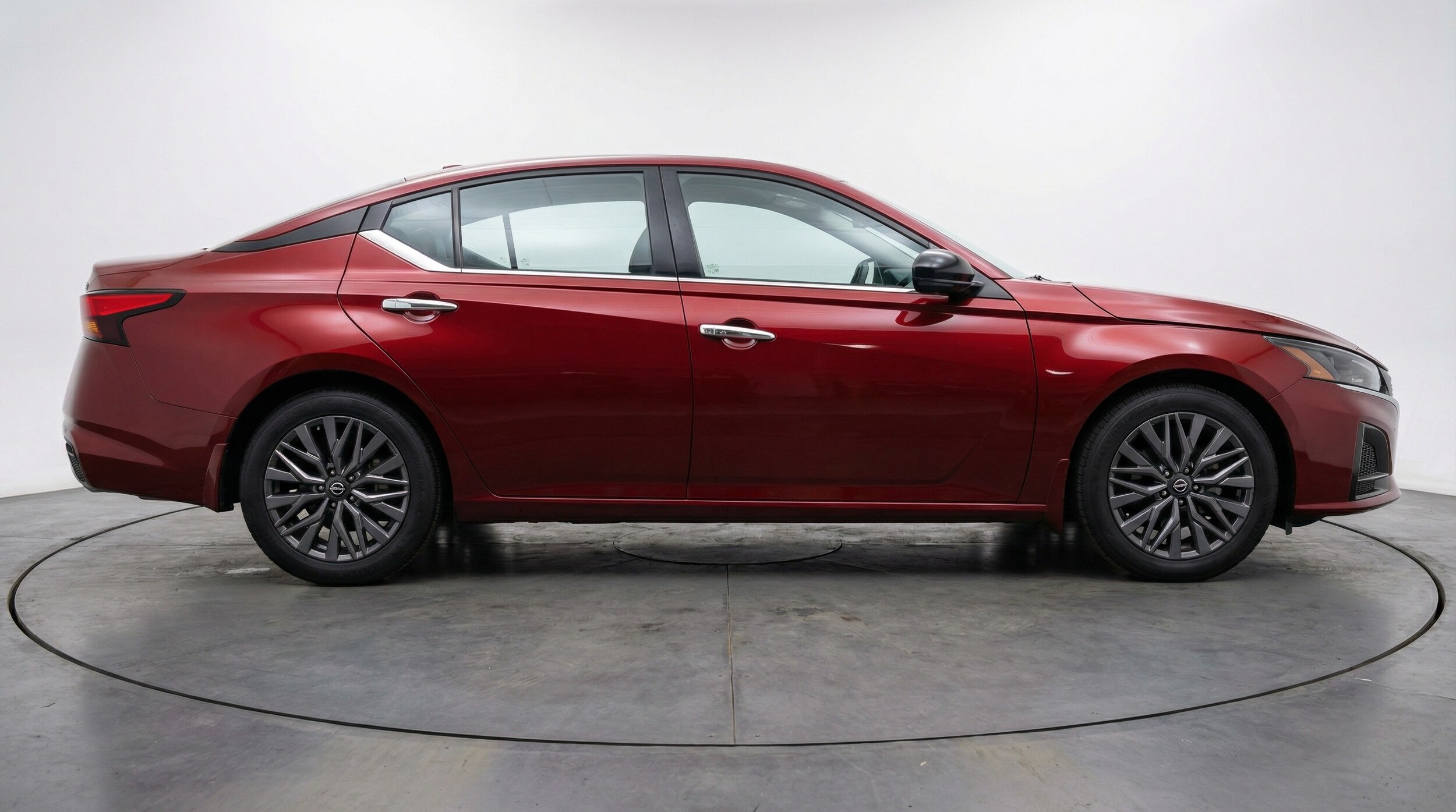 Thumbnail: 2025 Nissan Altima - 8