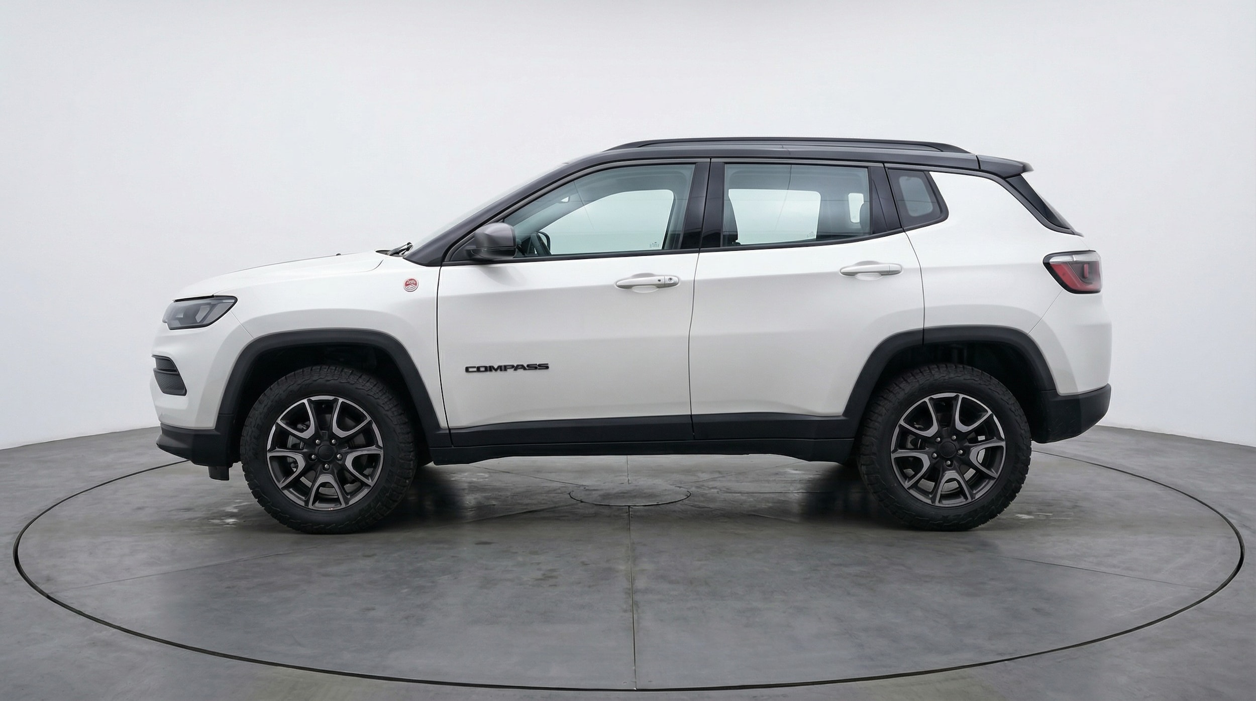 Thumbnail: 2025 Jeep Compass - 4