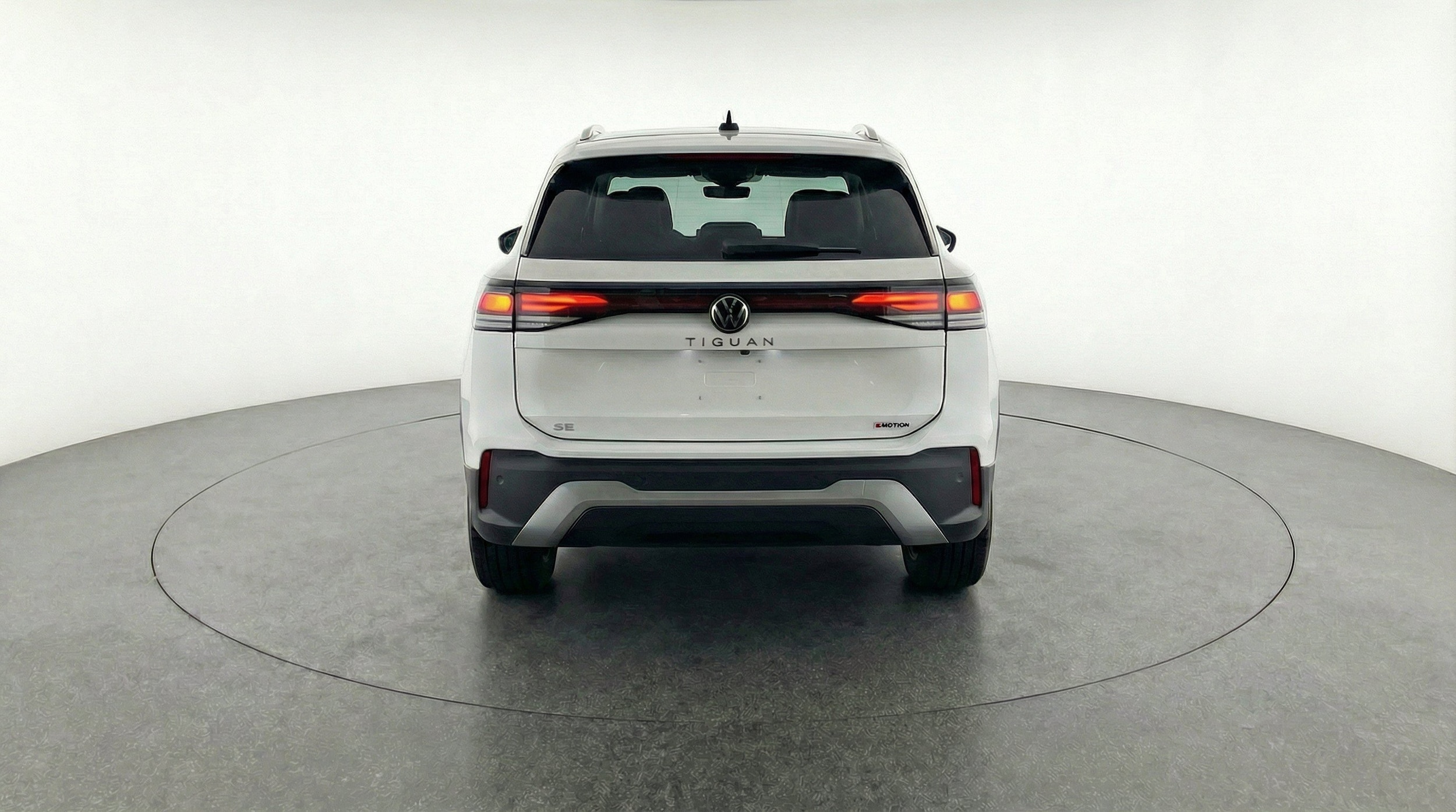 Thumbnail: 2026 Volkswagen Tiguan - 7
