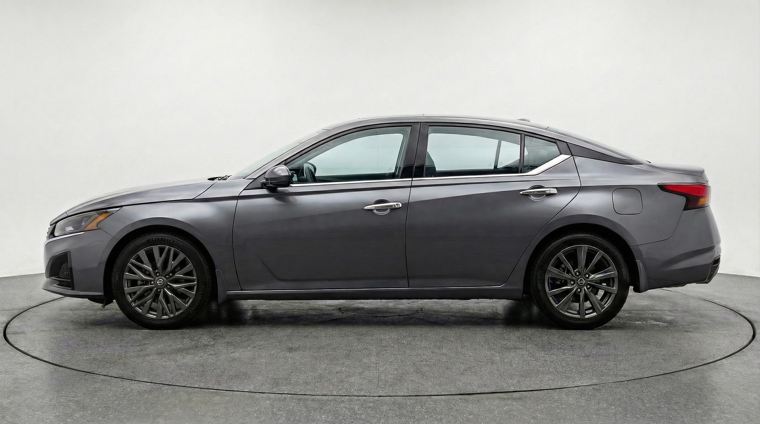 Thumbnail: 2025 Nissan Altima - 4