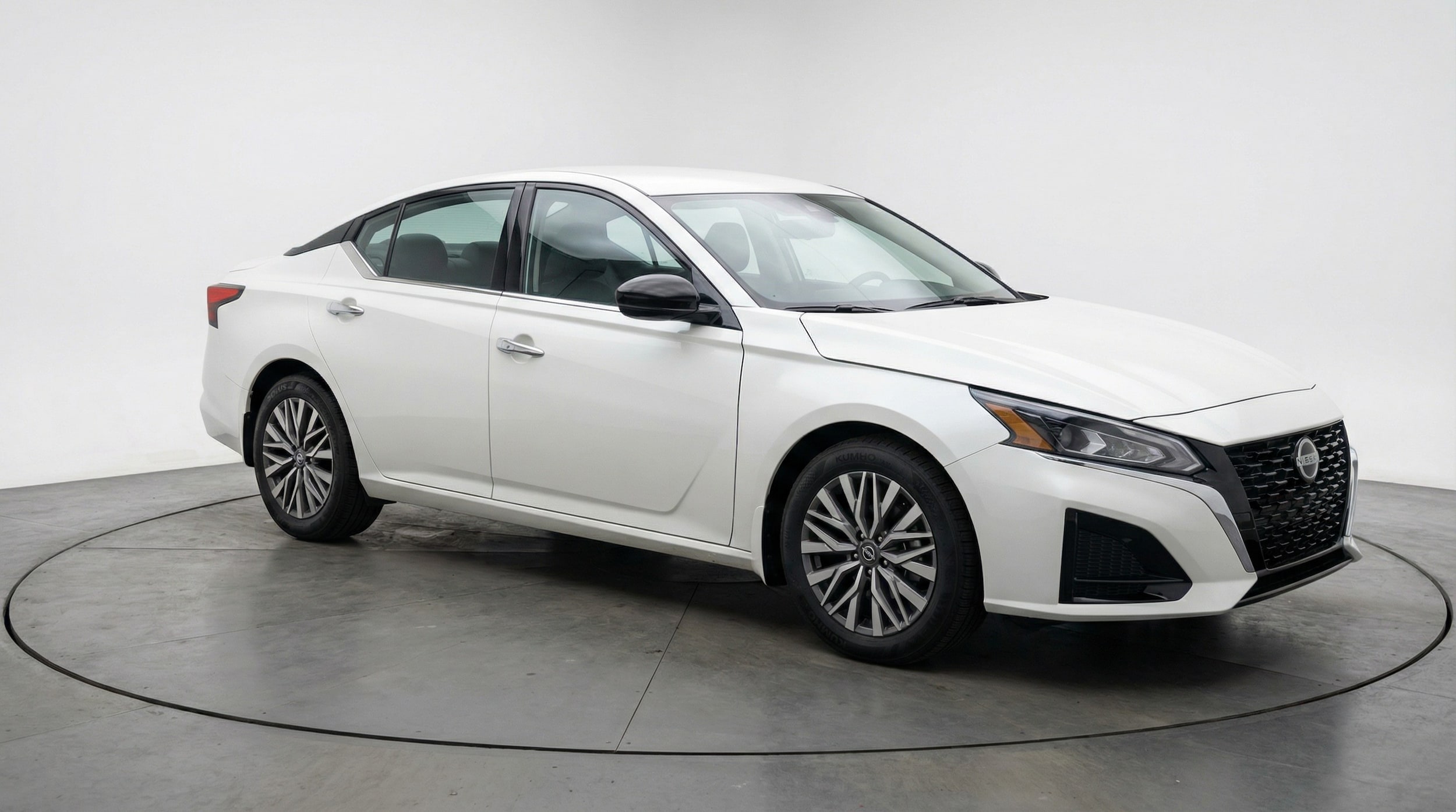 Thumbnail: 2025 Nissan Altima - 1