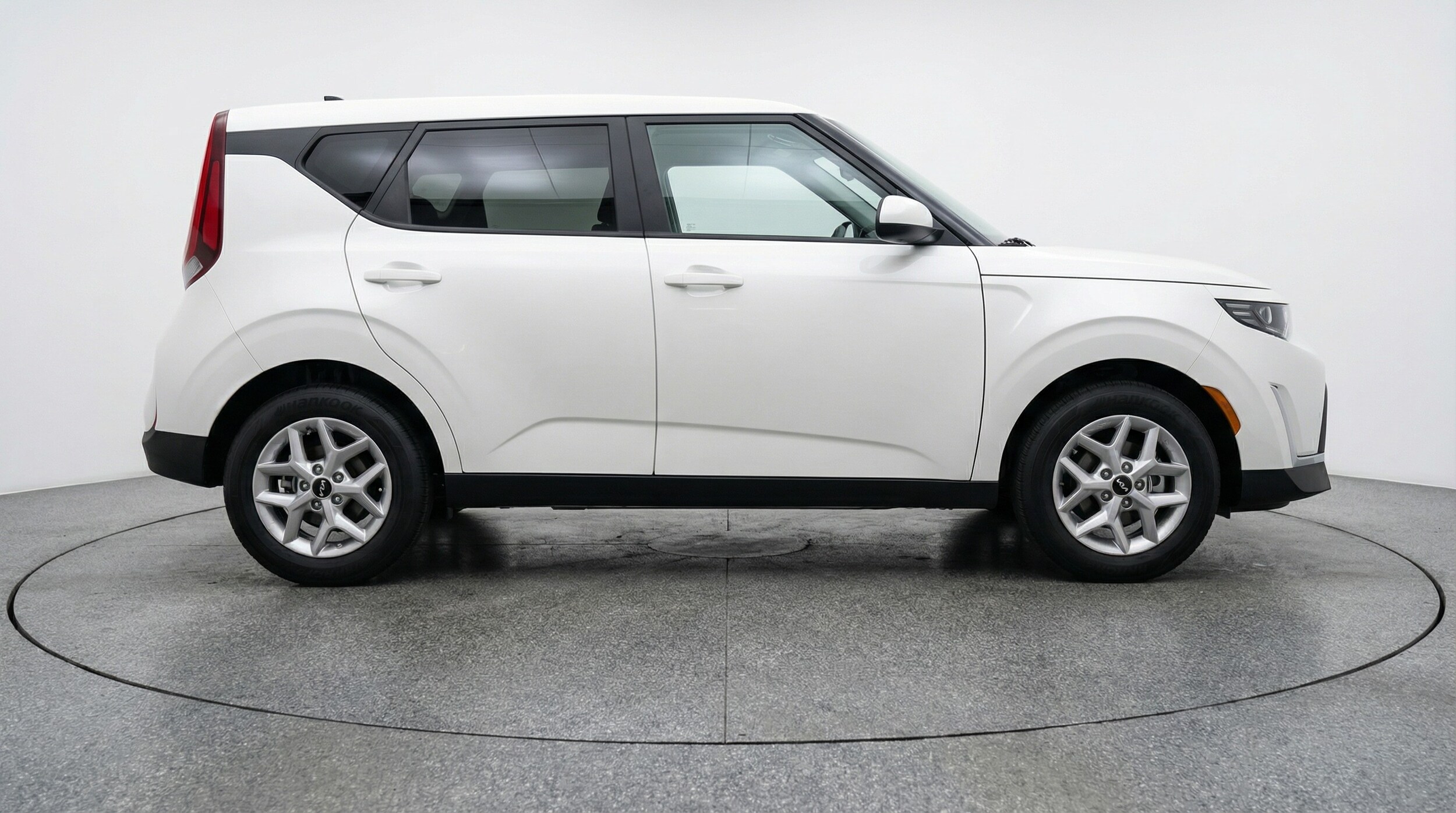 Thumbnail: 2025 Kia Soul - 8