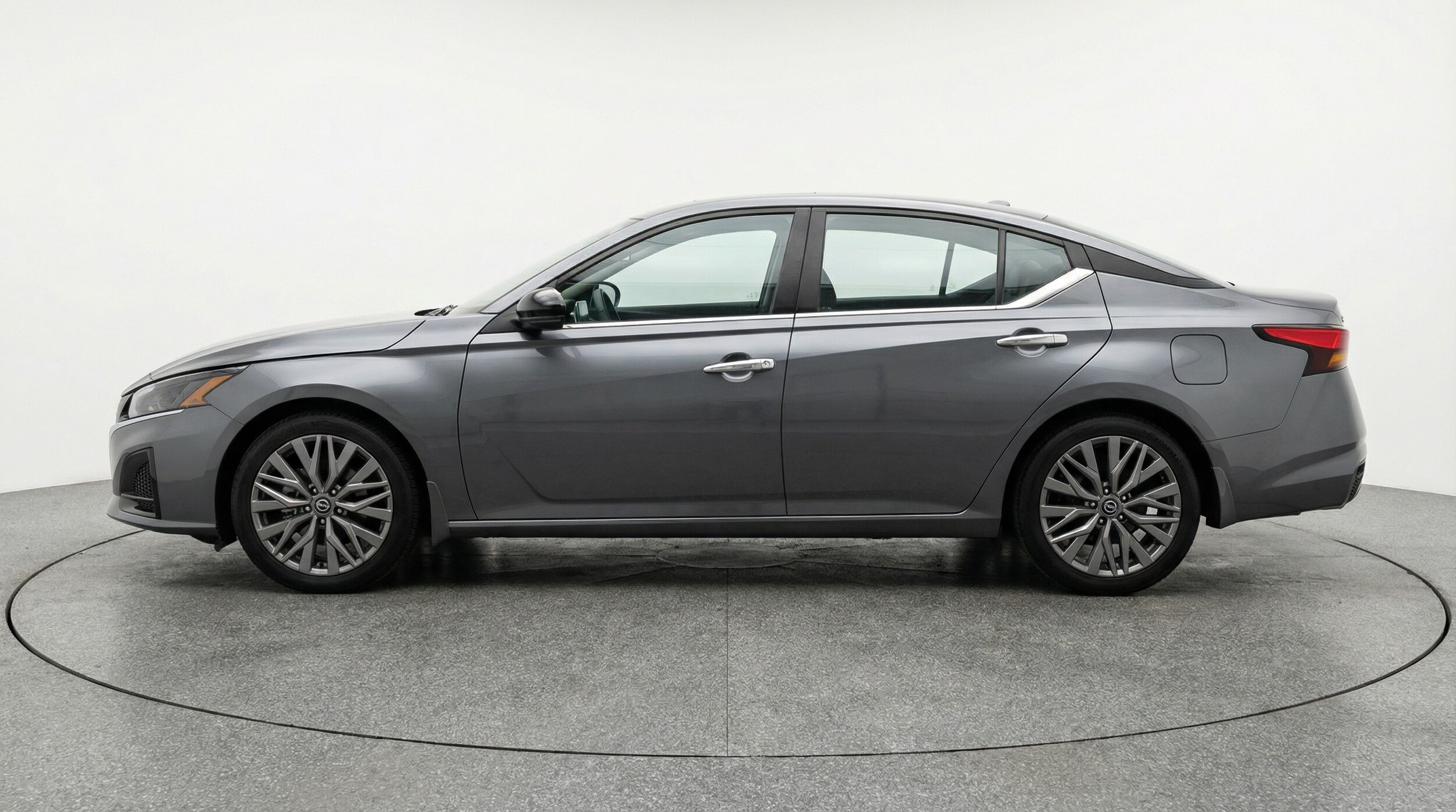 Thumbnail: 2025 Nissan Altima - 4