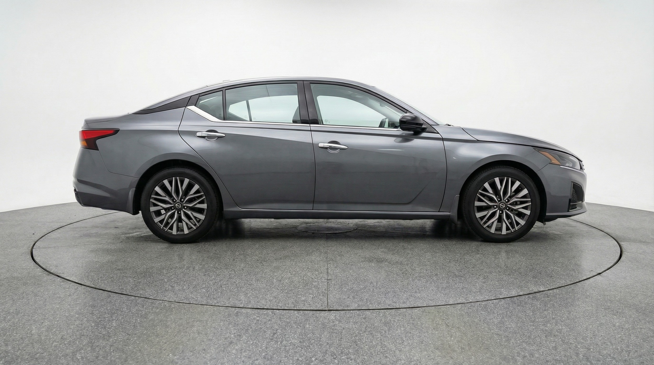 Thumbnail: 2025 Nissan Altima - 8