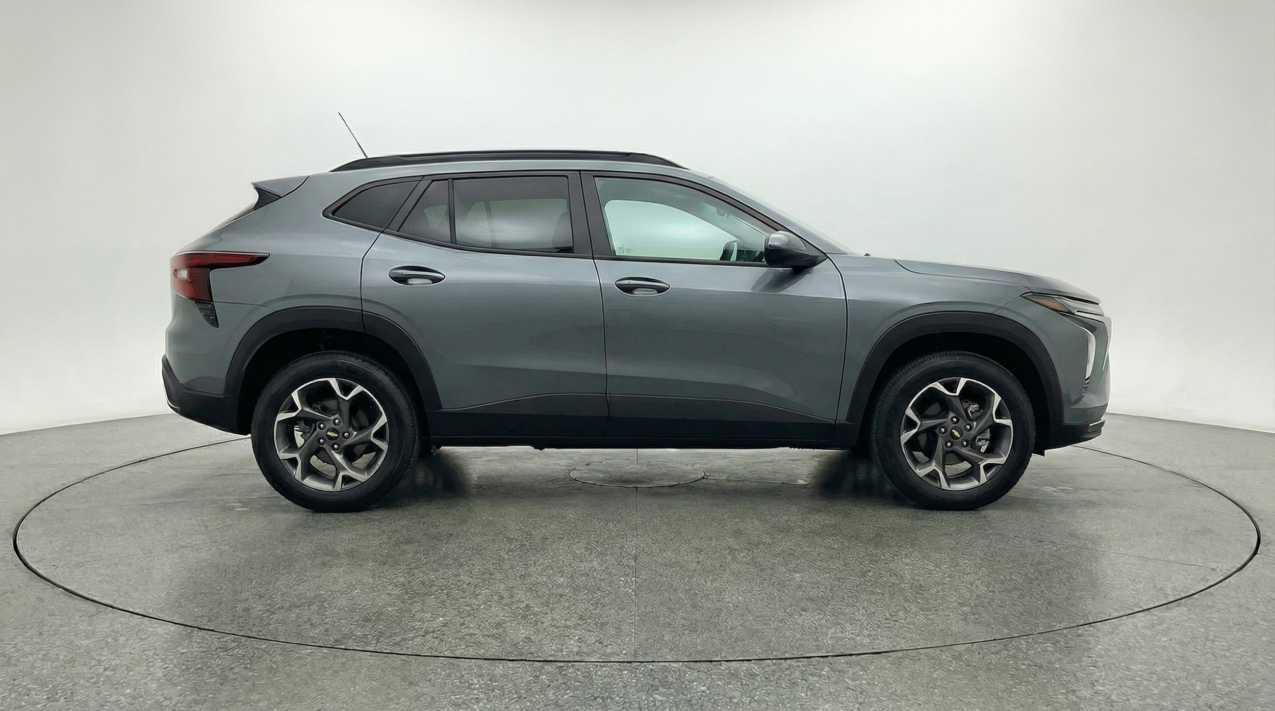 Thumbnail: 2025 Chevrolet Trax - 8