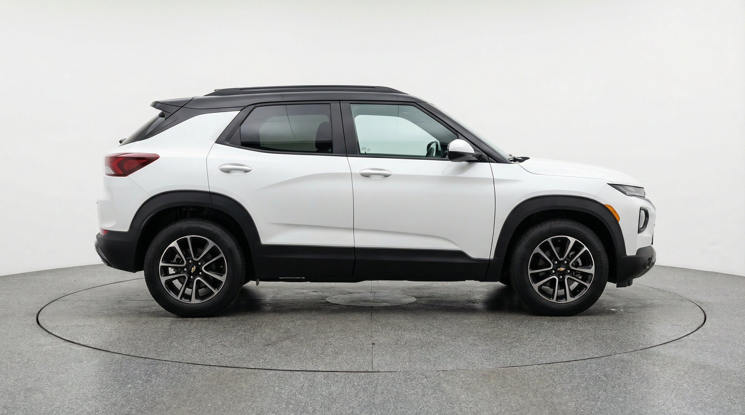 Thumbnail: 2025 Chevrolet TrailBlazer - 11