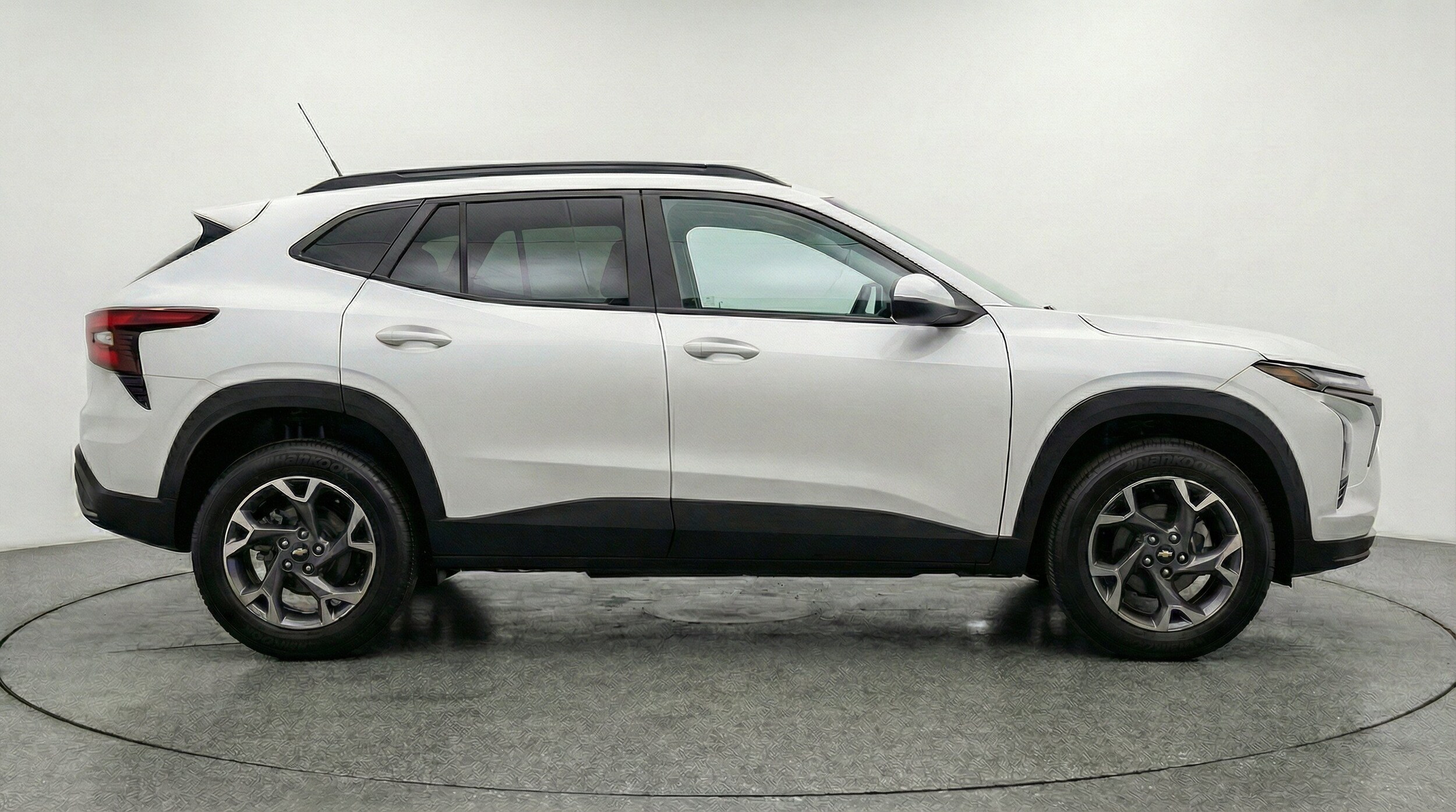 Thumbnail: 2025 Chevrolet Trax - 11