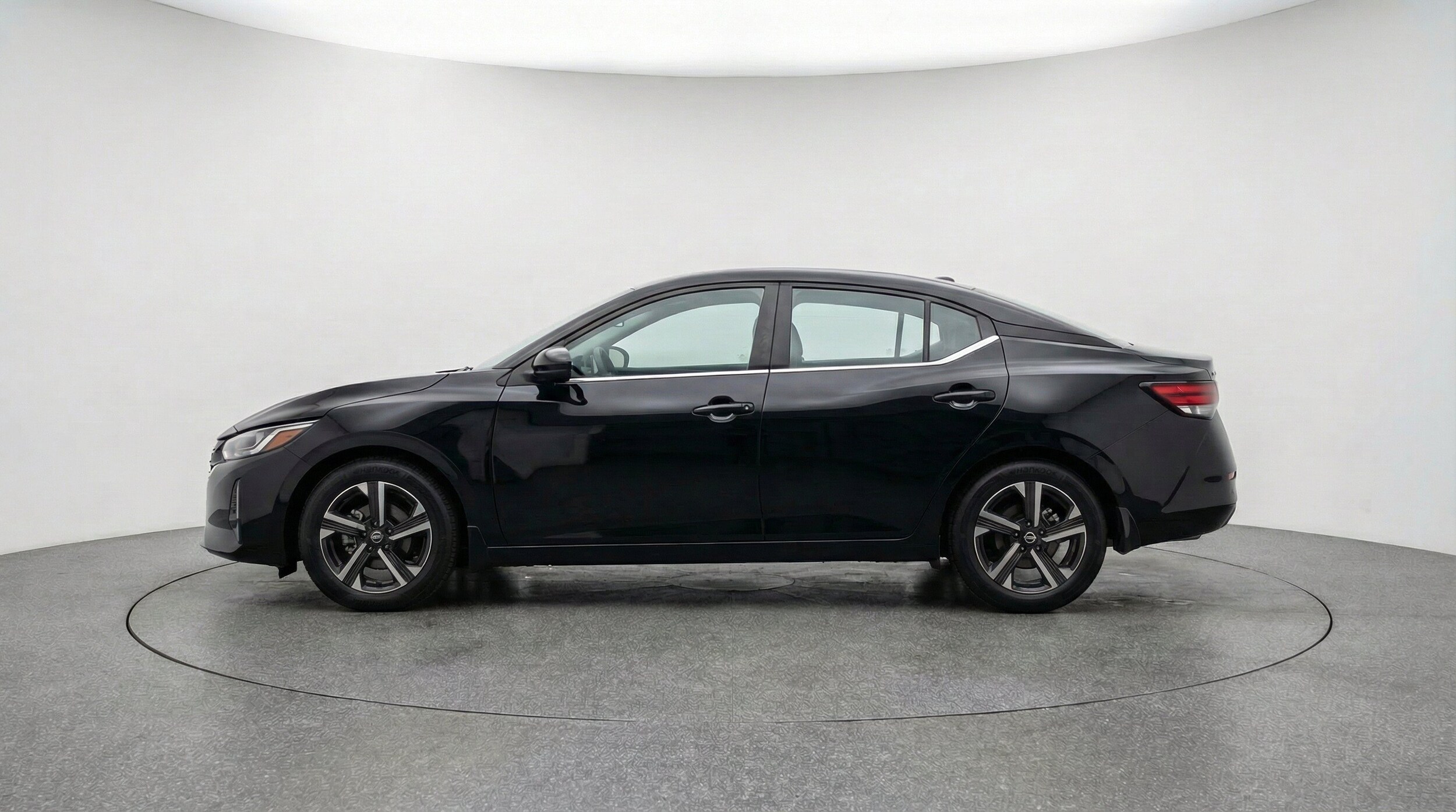 Thumbnail: 2025 Nissan Sentra - 5