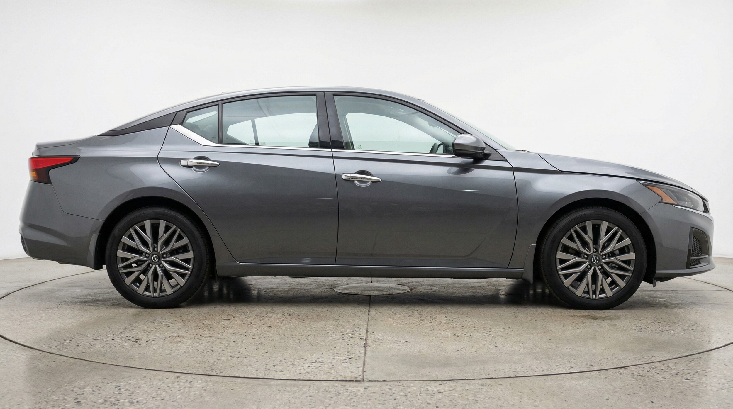 Thumbnail: 2025 Nissan Altima - 8