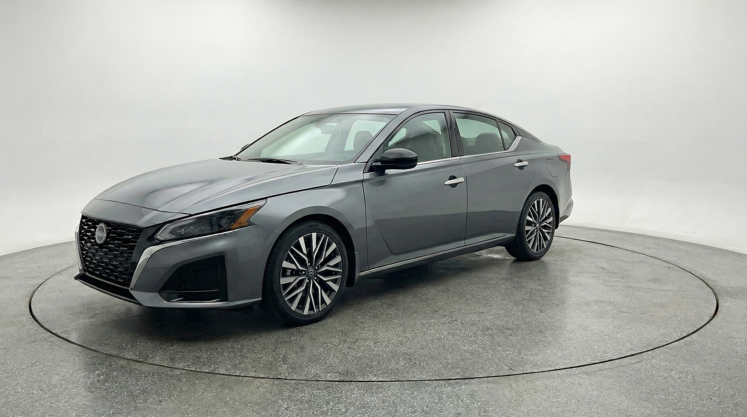 Thumbnail: 2025 Nissan Altima - 3