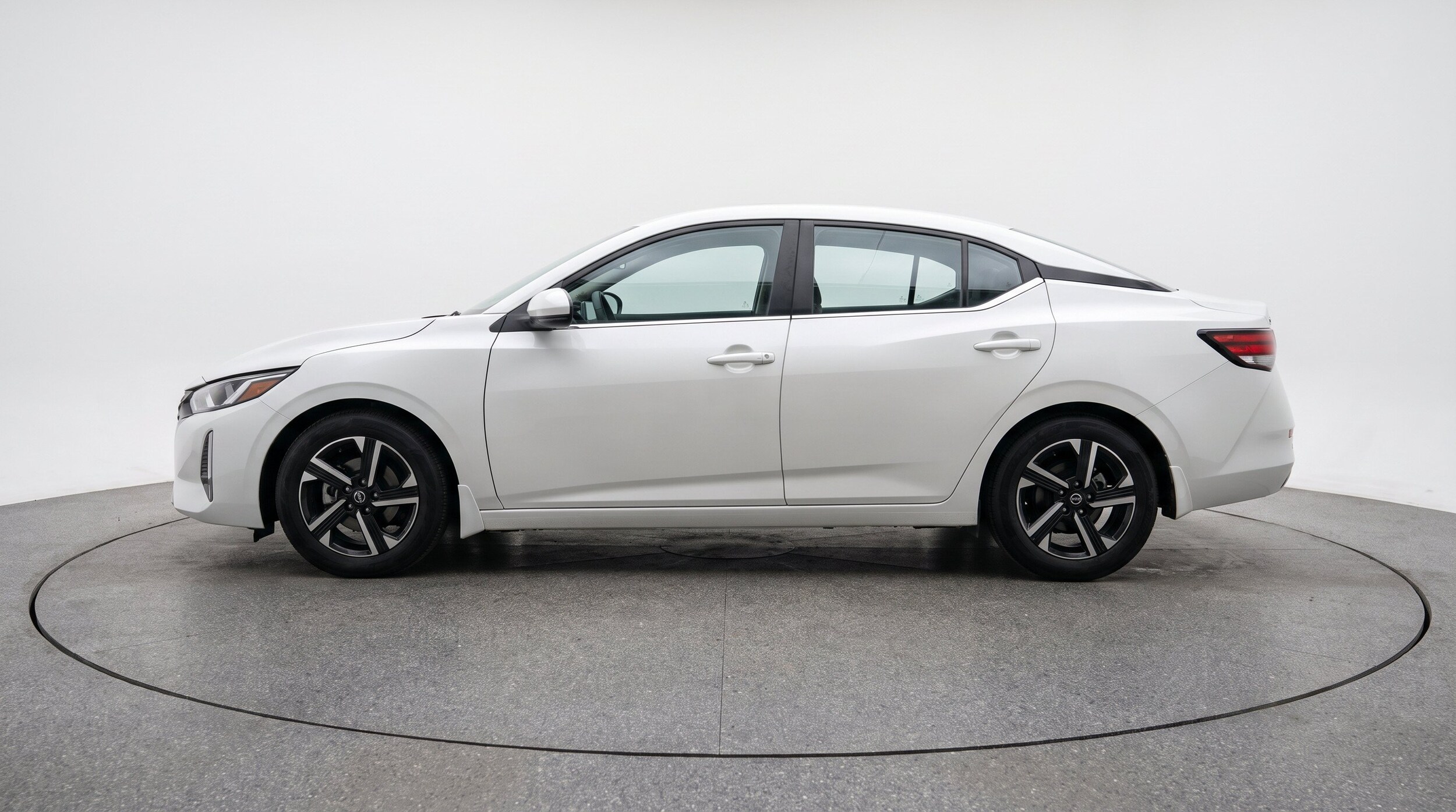 Thumbnail: 2025 Nissan Sentra - 5