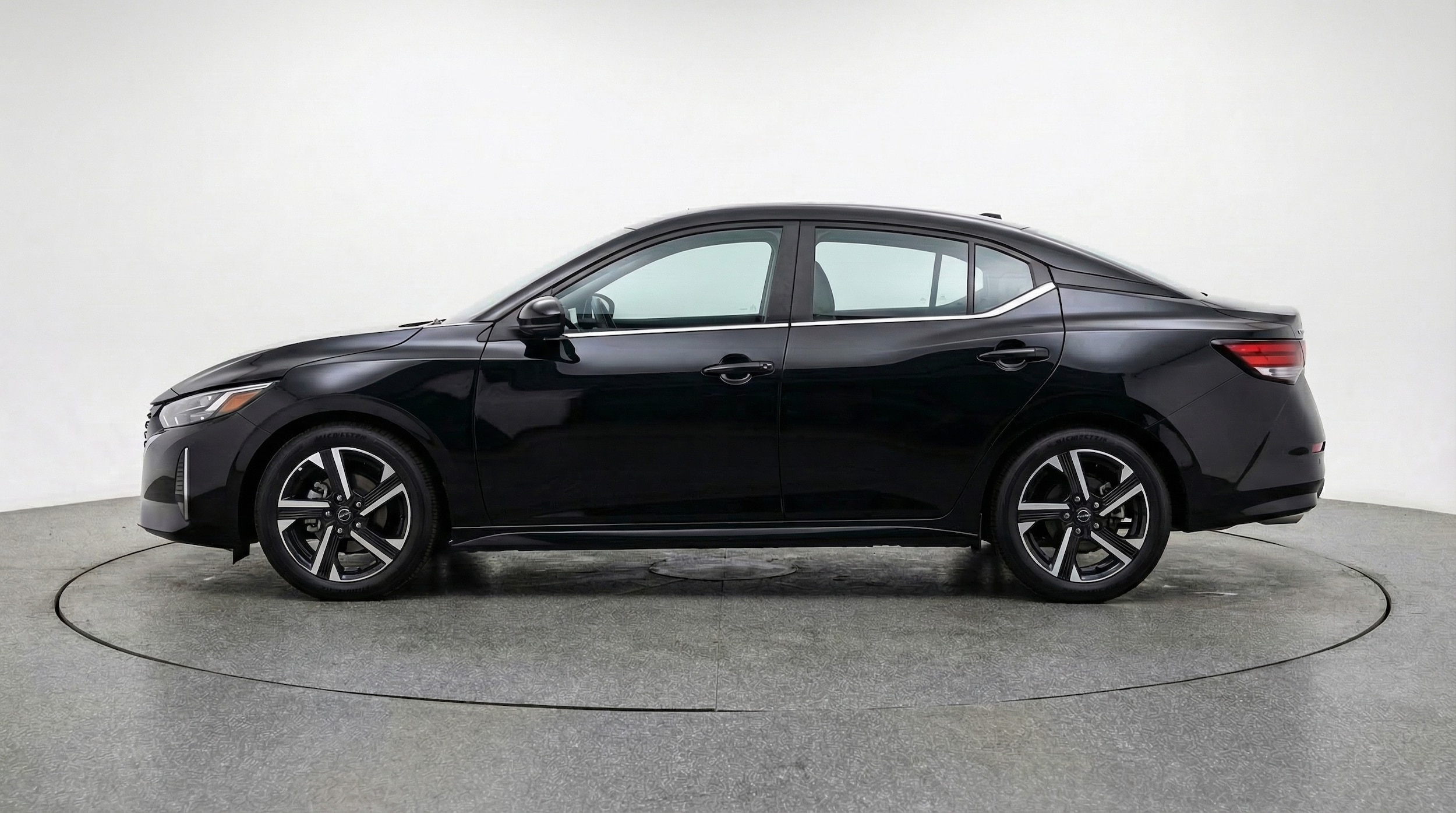 Thumbnail: 2025 Nissan Sentra - 4
