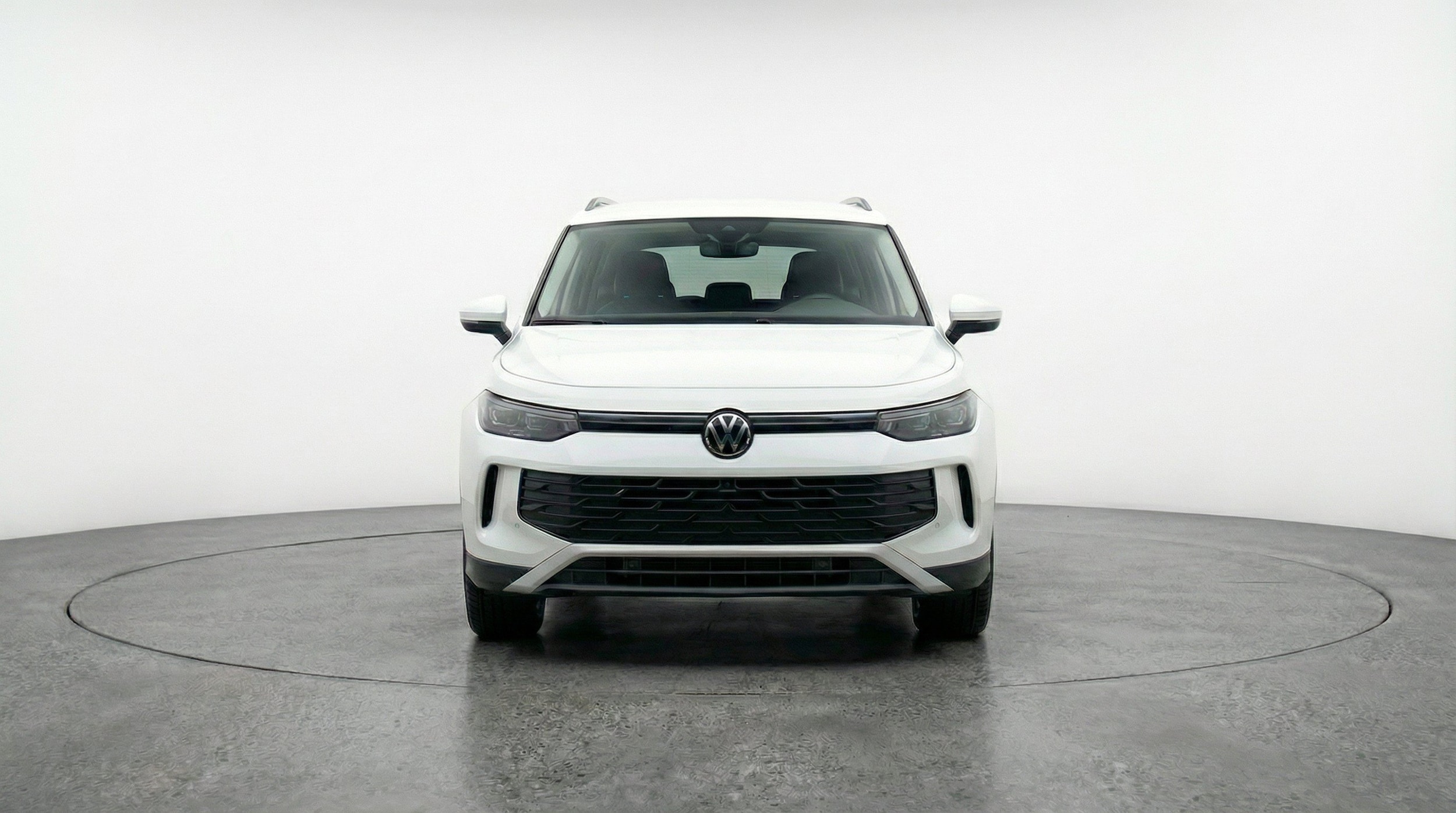 Thumbnail: 2026 Volkswagen Tiguan - 2