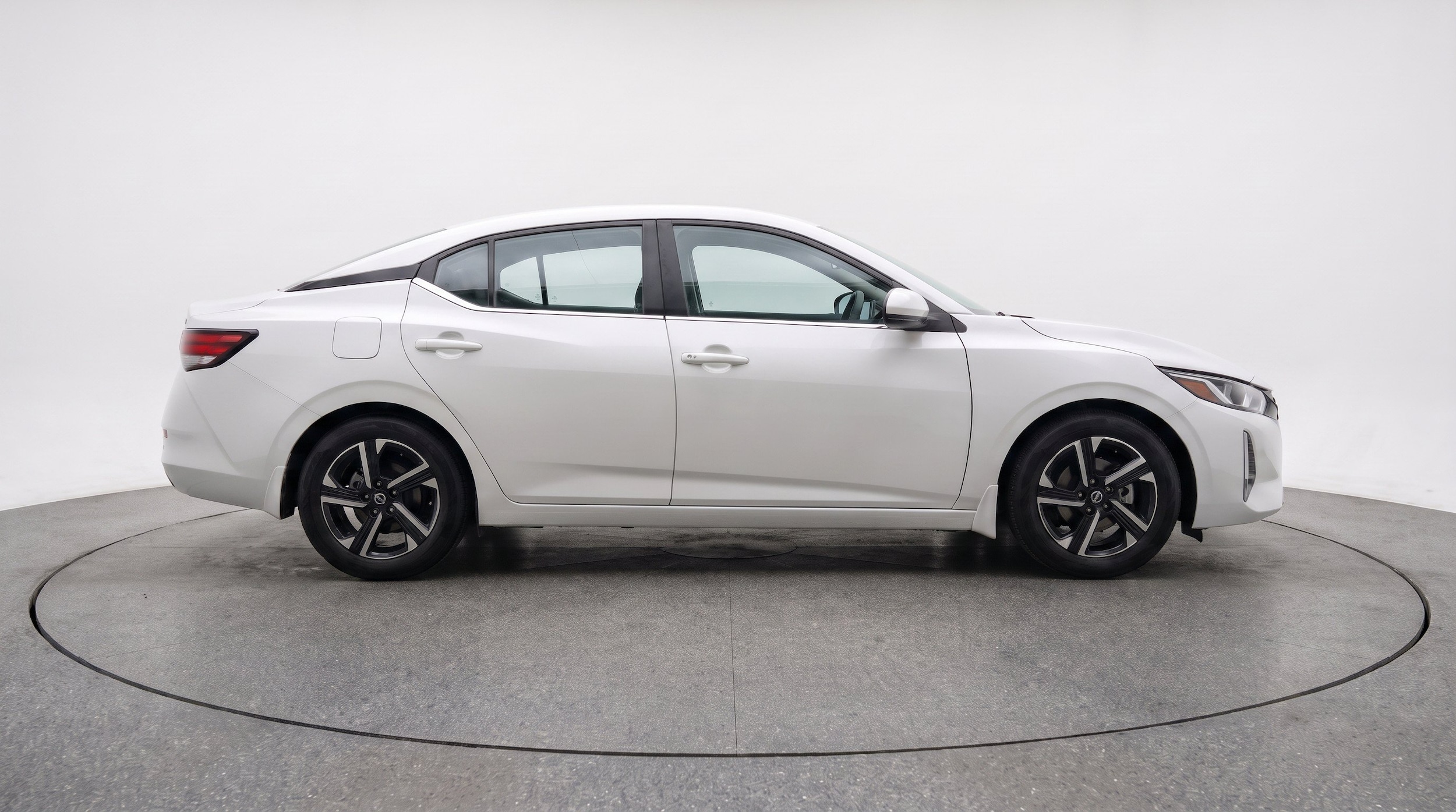 Thumbnail: 2025 Nissan Sentra - 11