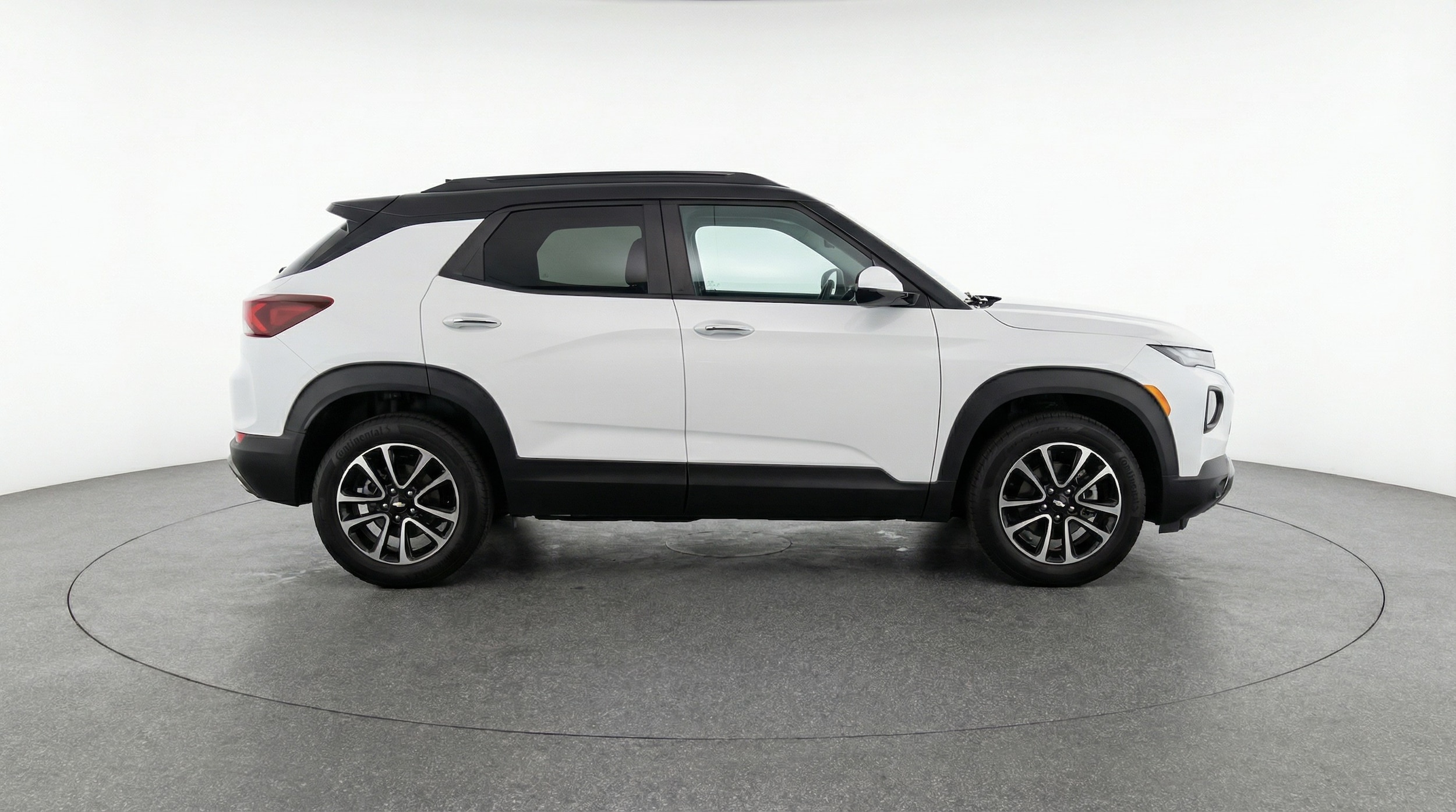Thumbnail: 2025 Chevrolet TrailBlazer - 8