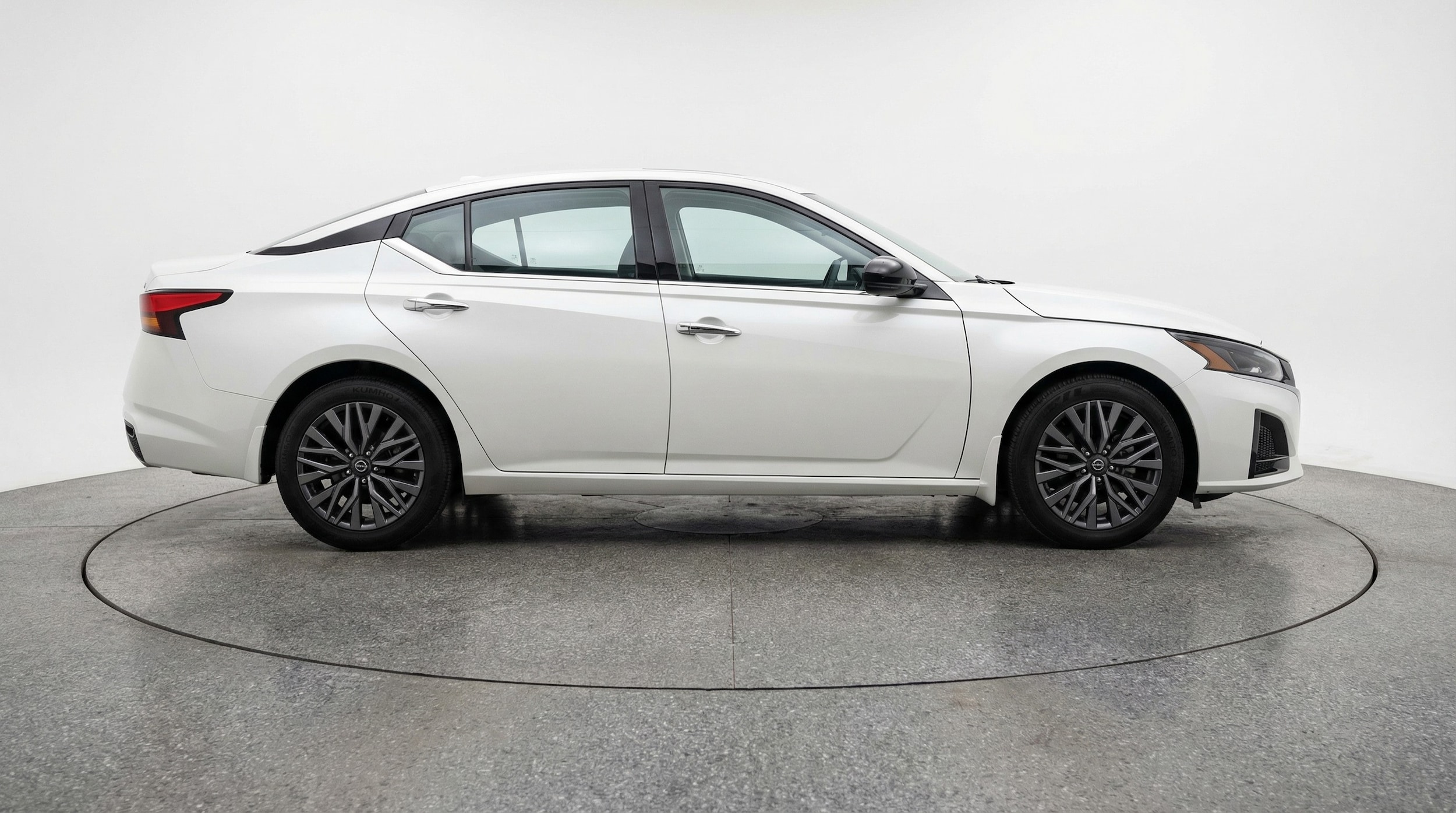 Thumbnail: 2025 Nissan Altima - 8