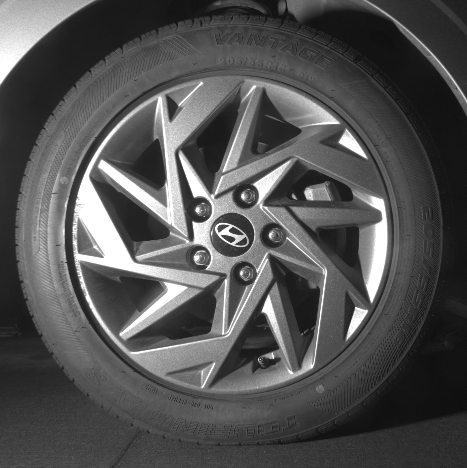 Thumbnail: 2024 Hyundai Elantra - 10